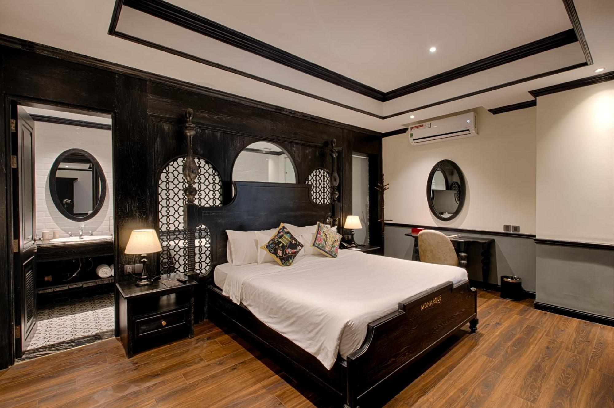 Monarque Đà Nẵng