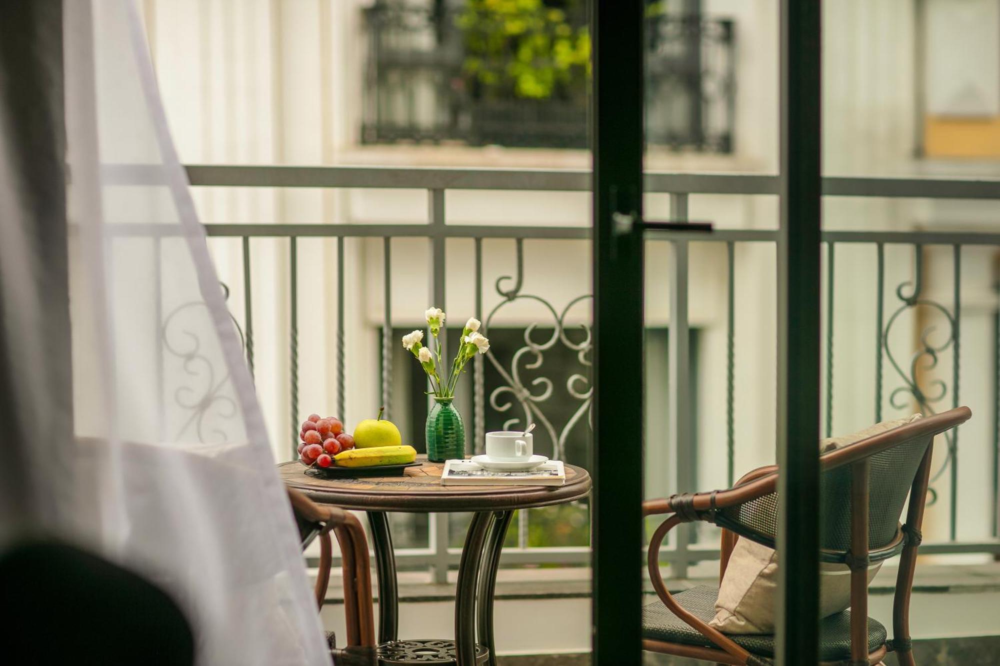 Hotel De Lakeside 5*