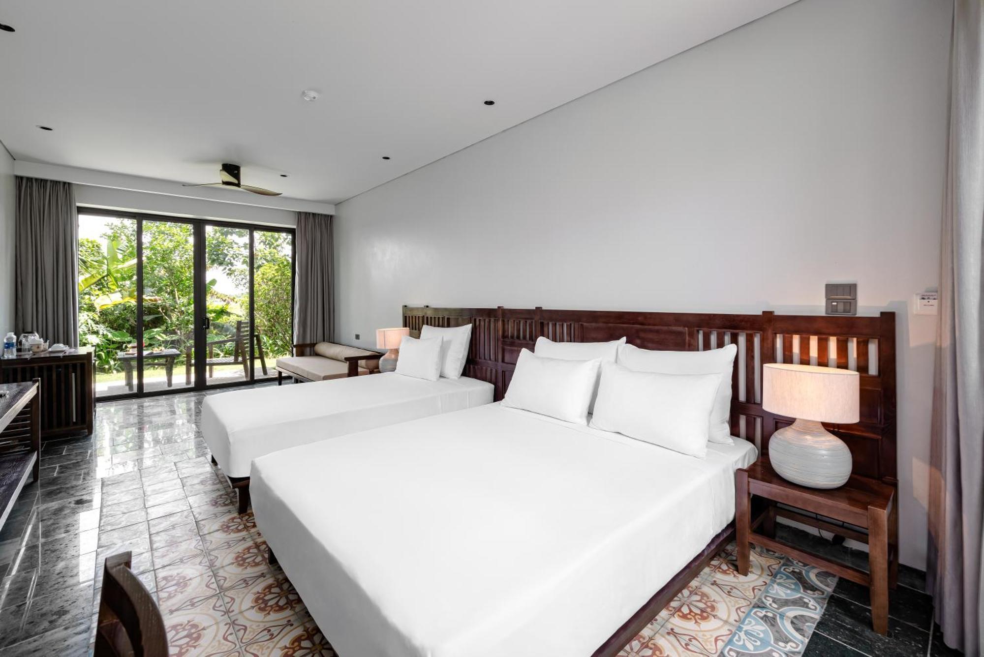 Hotel Coco Island & Ninh Binh