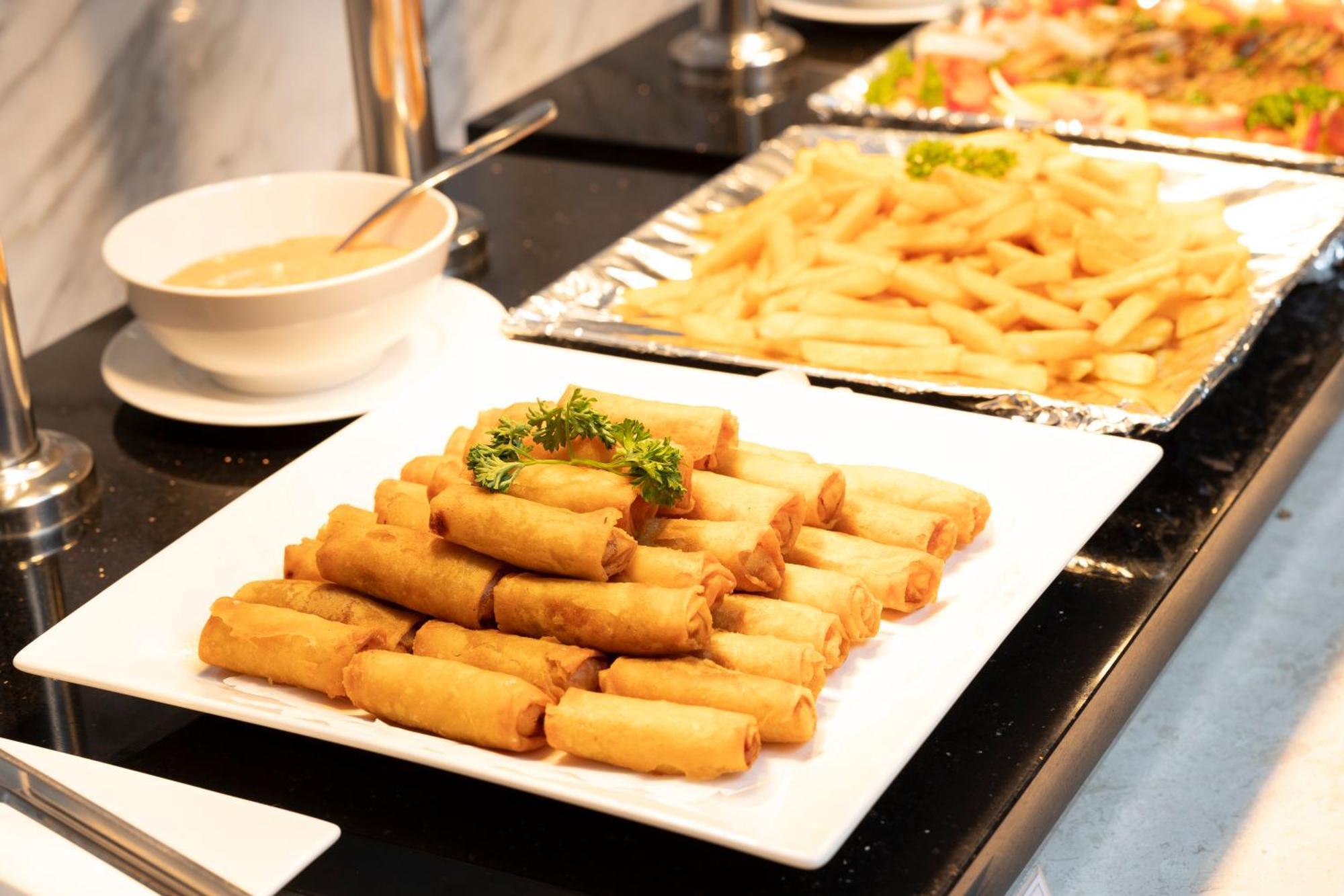 Khách sạn Annova 5*