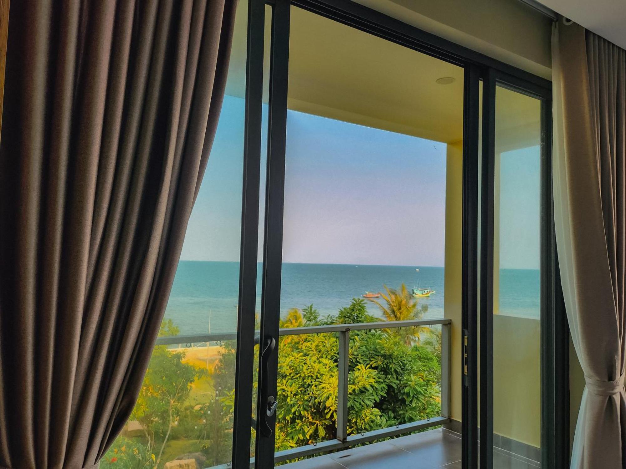 Voyage Beach Phu Quoc