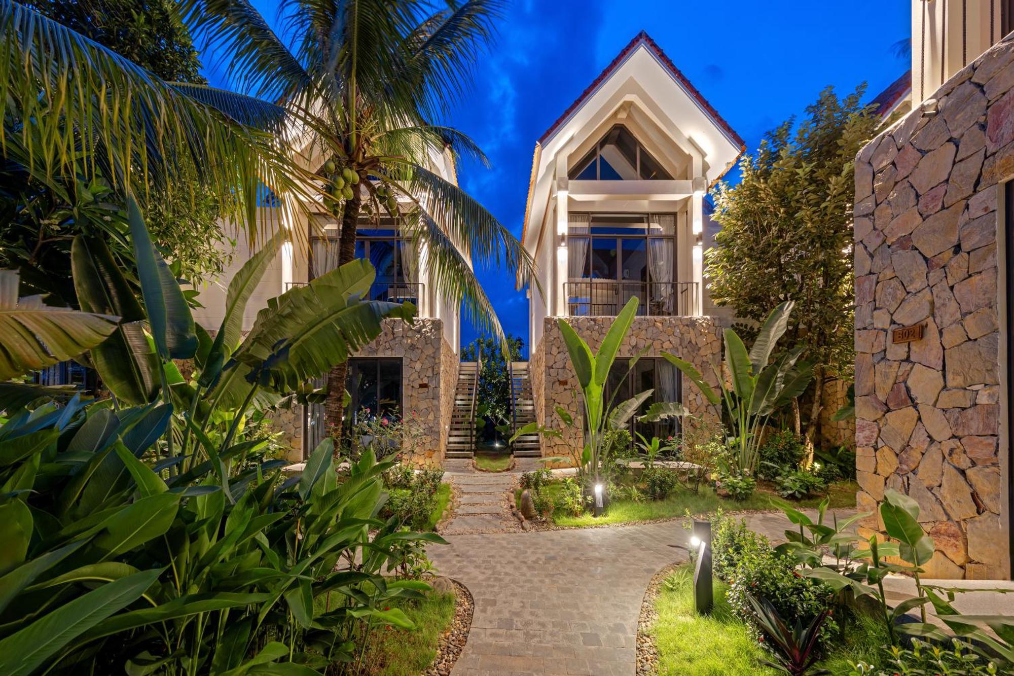 Hotel Coco Island & Ninh Binh