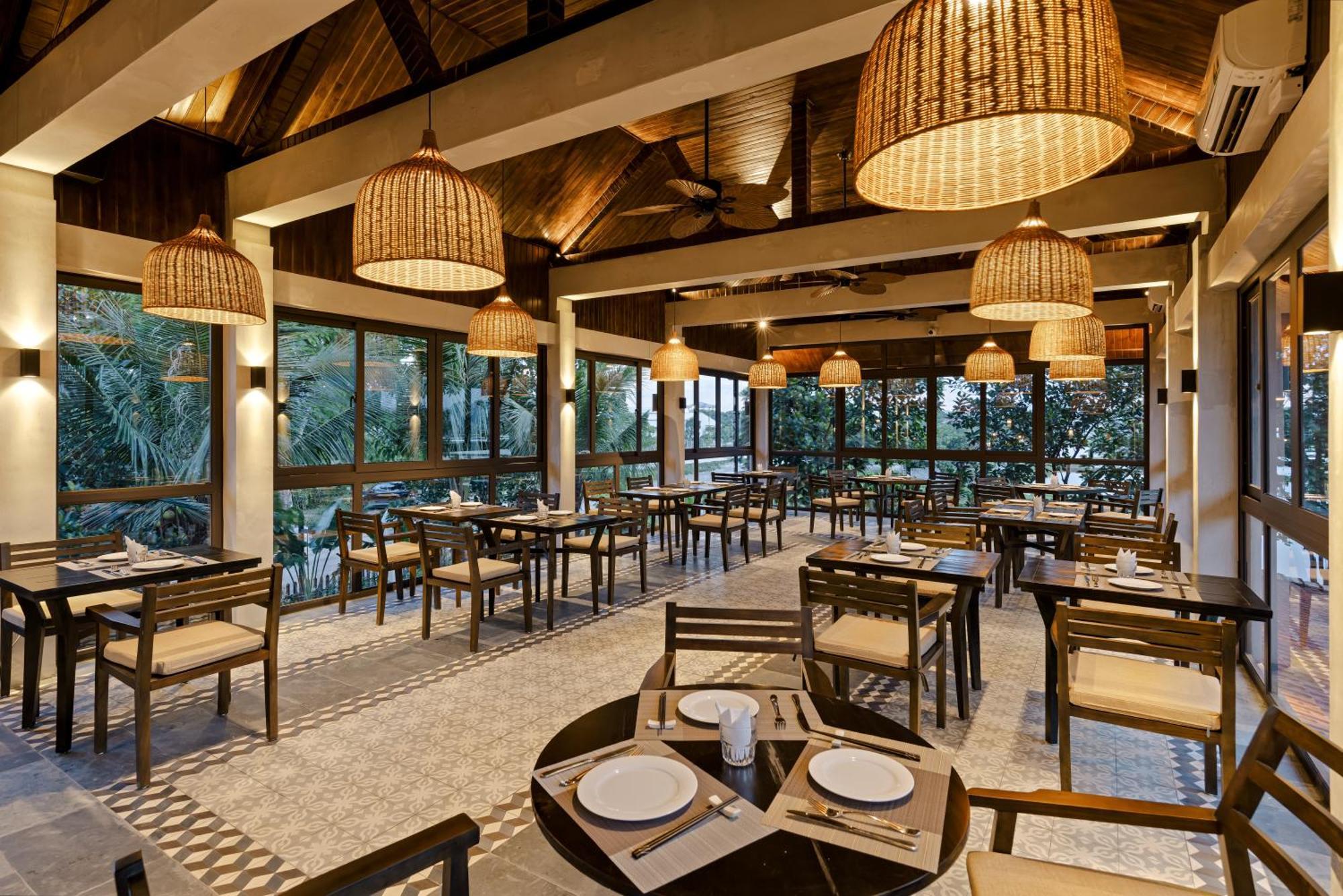 Hotel Coco Island & Ninh Binh
