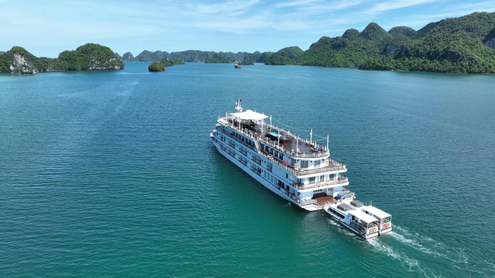  Du Thuyền Paradise Grand Vịnh Lan Hạ