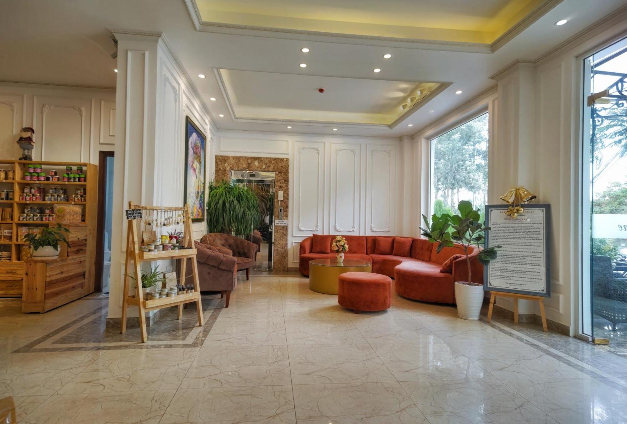 Hotel La Pense'e - 2*