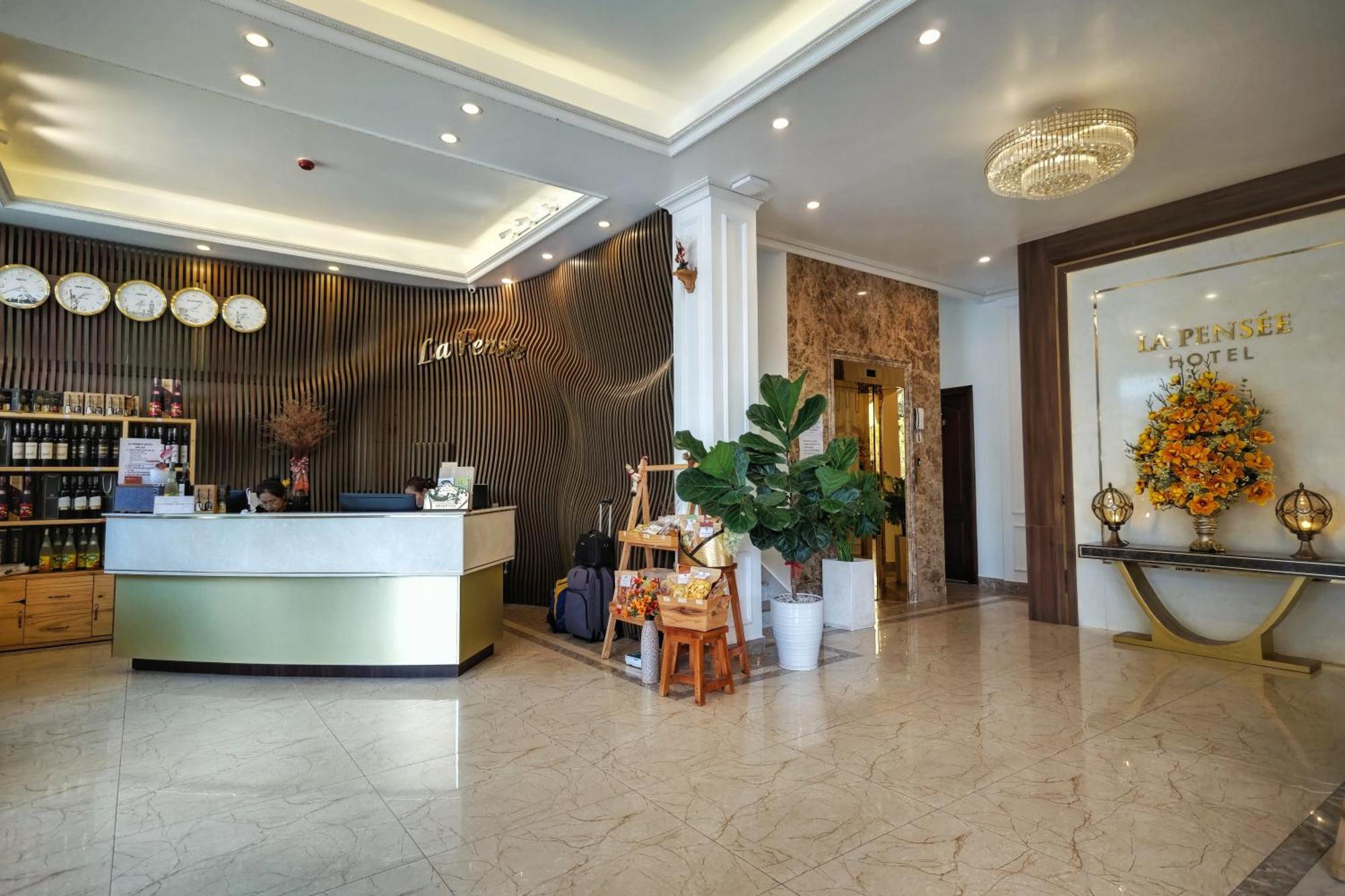 La Pense'e - Hotel