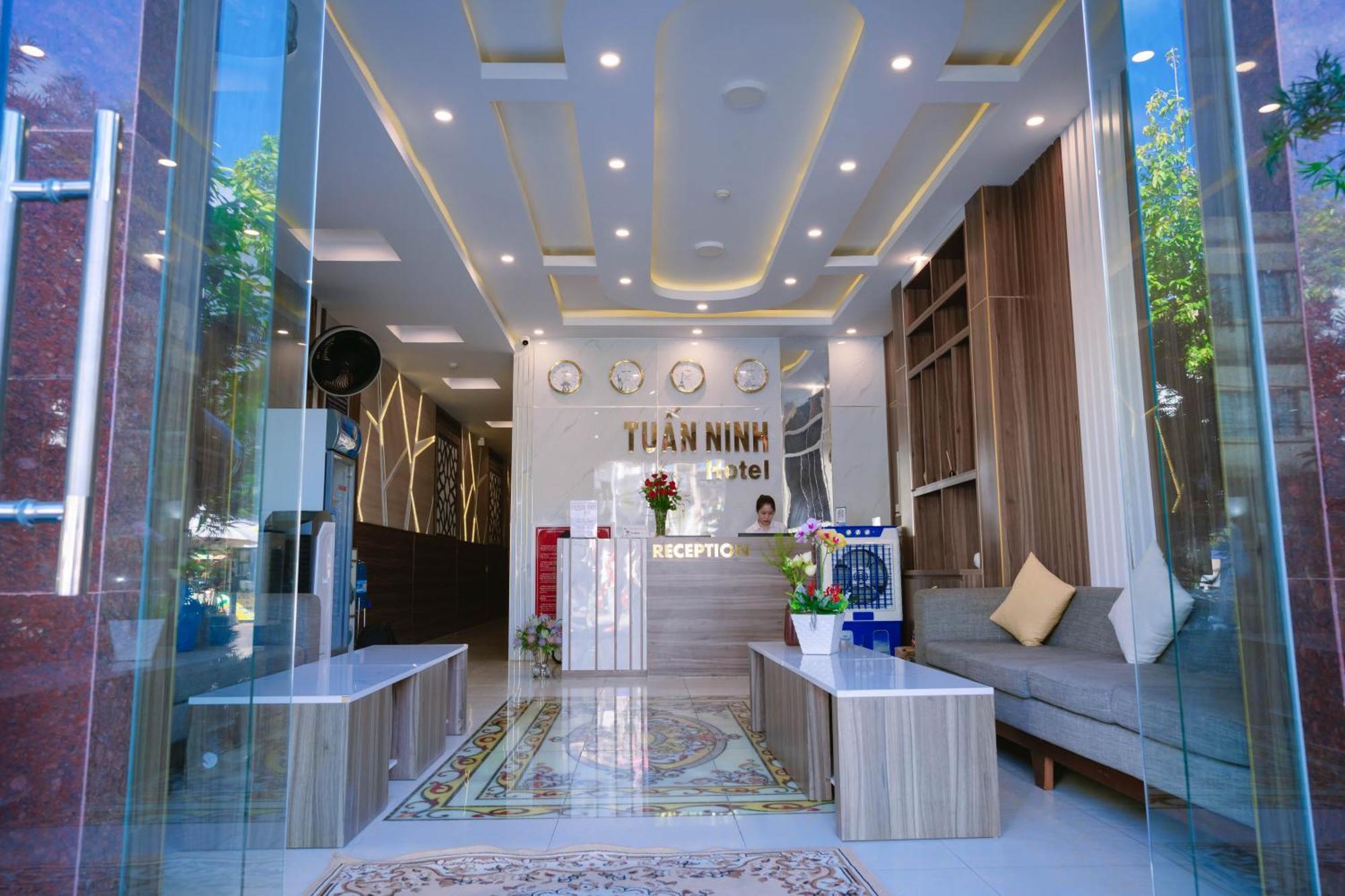 Hotel Tuan Ninh I 2*