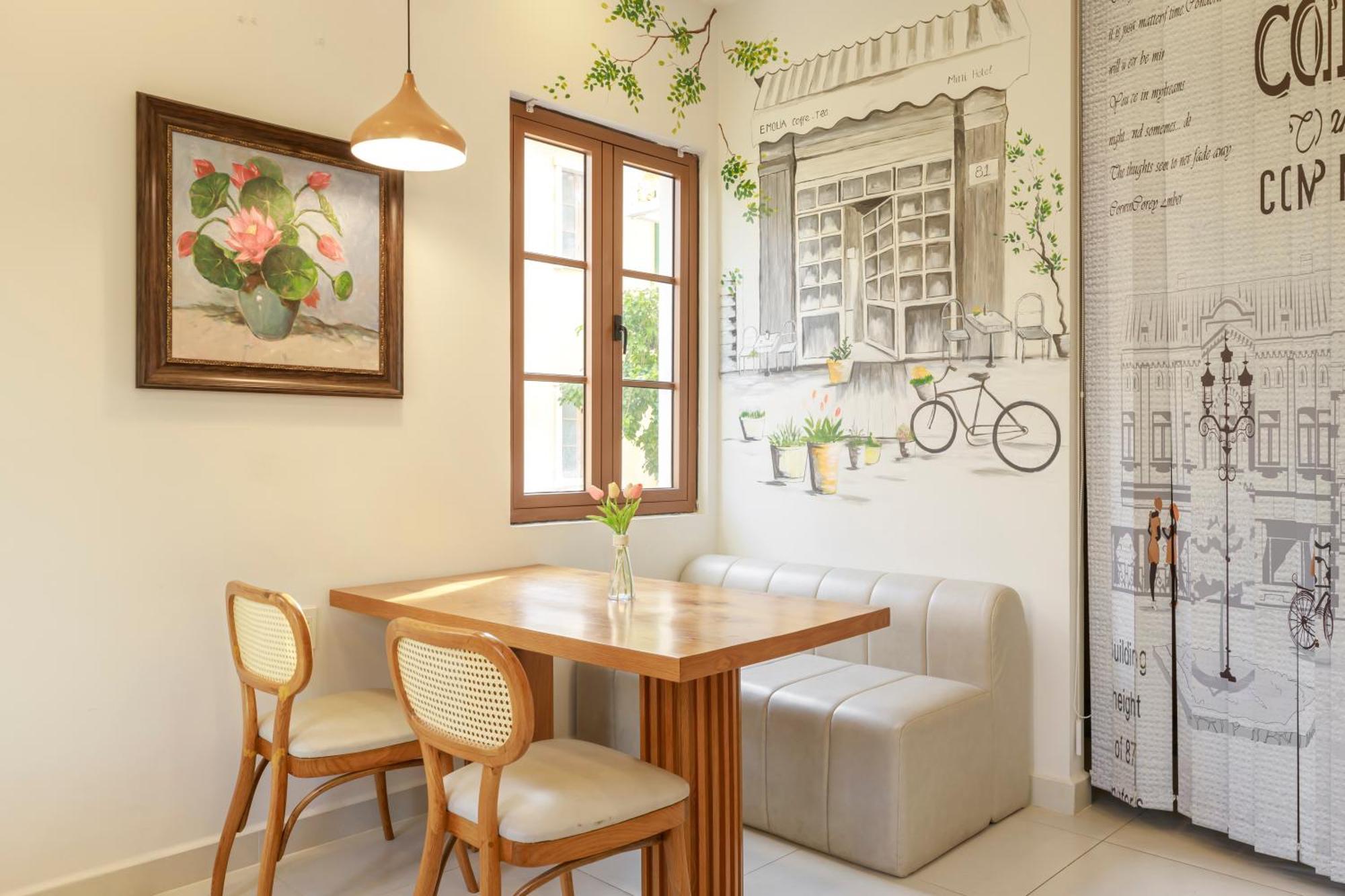 Hotel Lotus Corner & Rooftop 3*