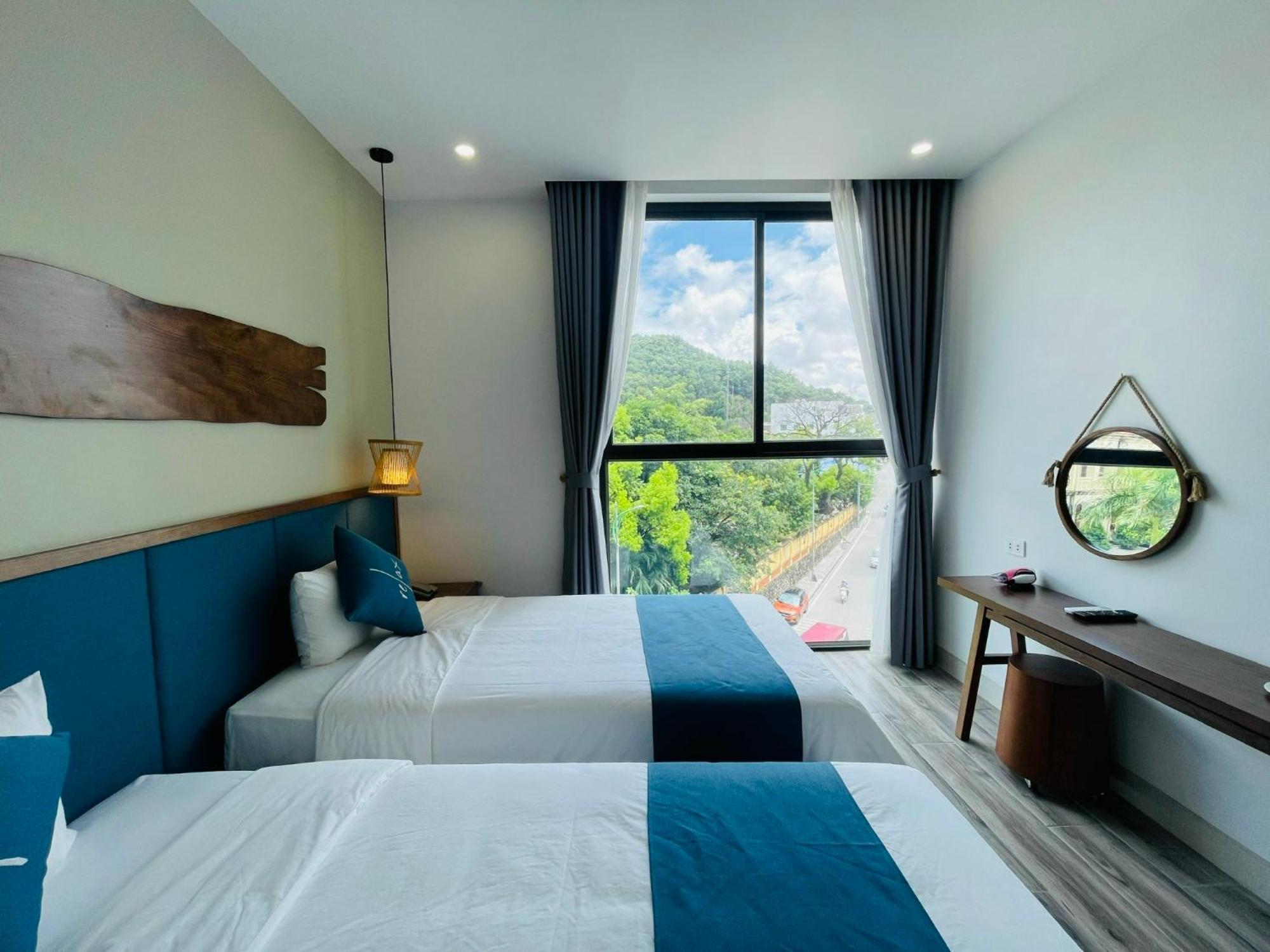 Hotel The Light 3*