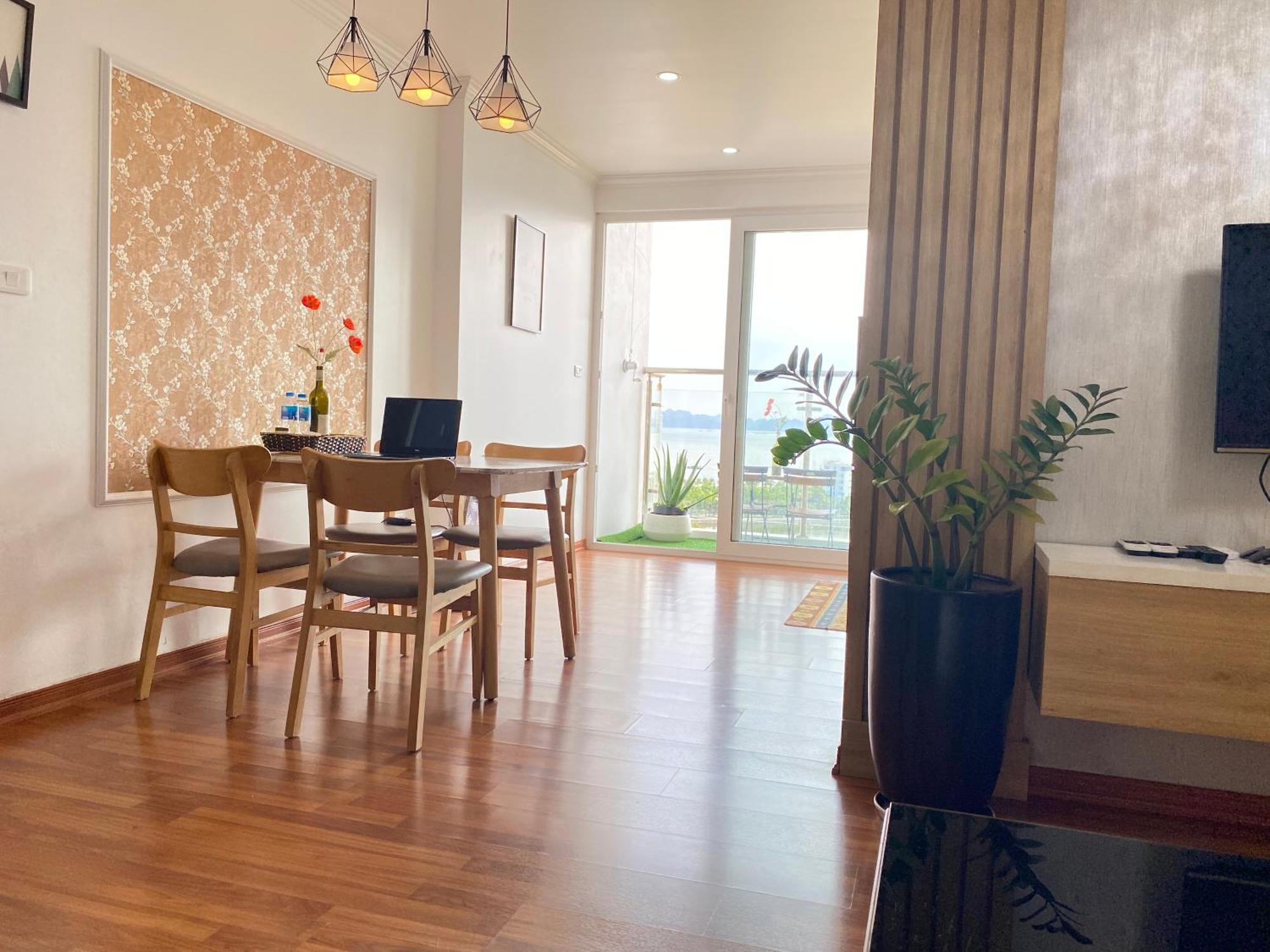 Apartment Sweet Halong Bay View *