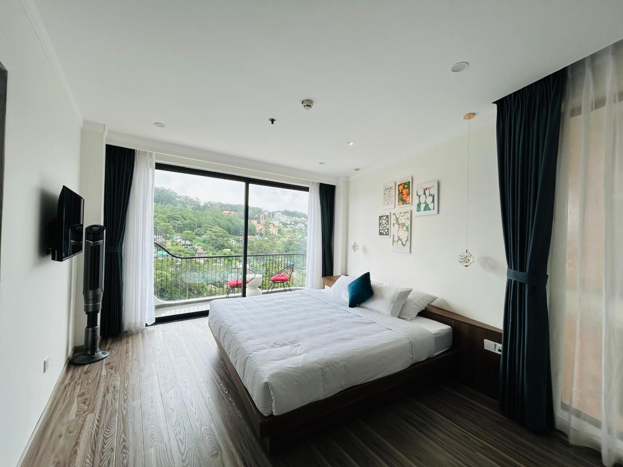 Memory - Valley View Hotel