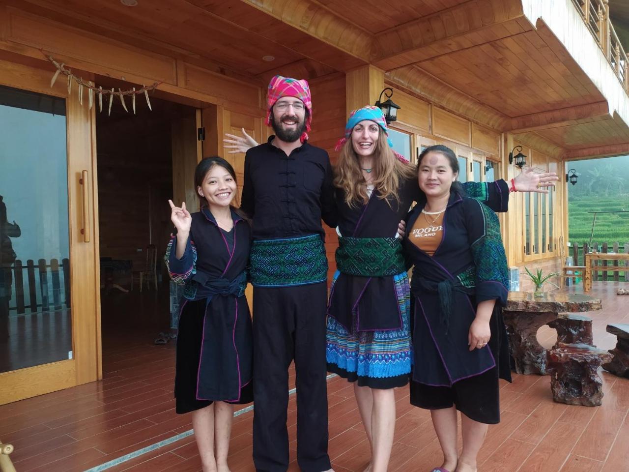 Lodge Hmong Eco *