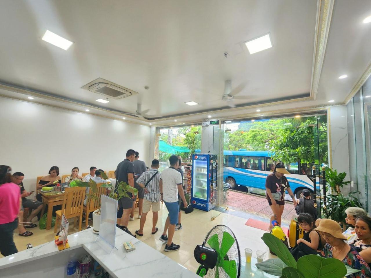 Tung Quang Hotel
