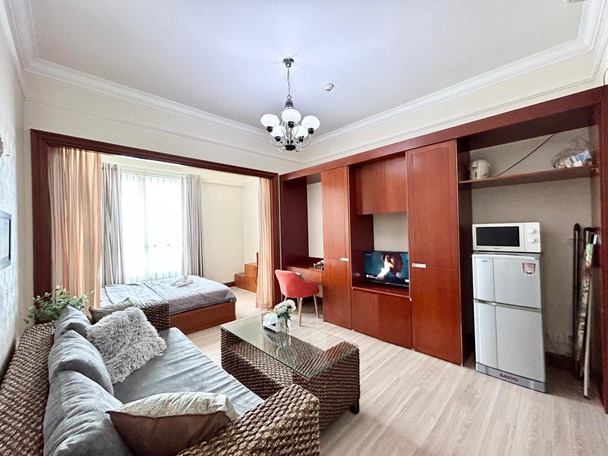 Căn hộ Chung Cư The Manor 2 38m2 View Lầu Cao Nhìn Ra Thành Phố *