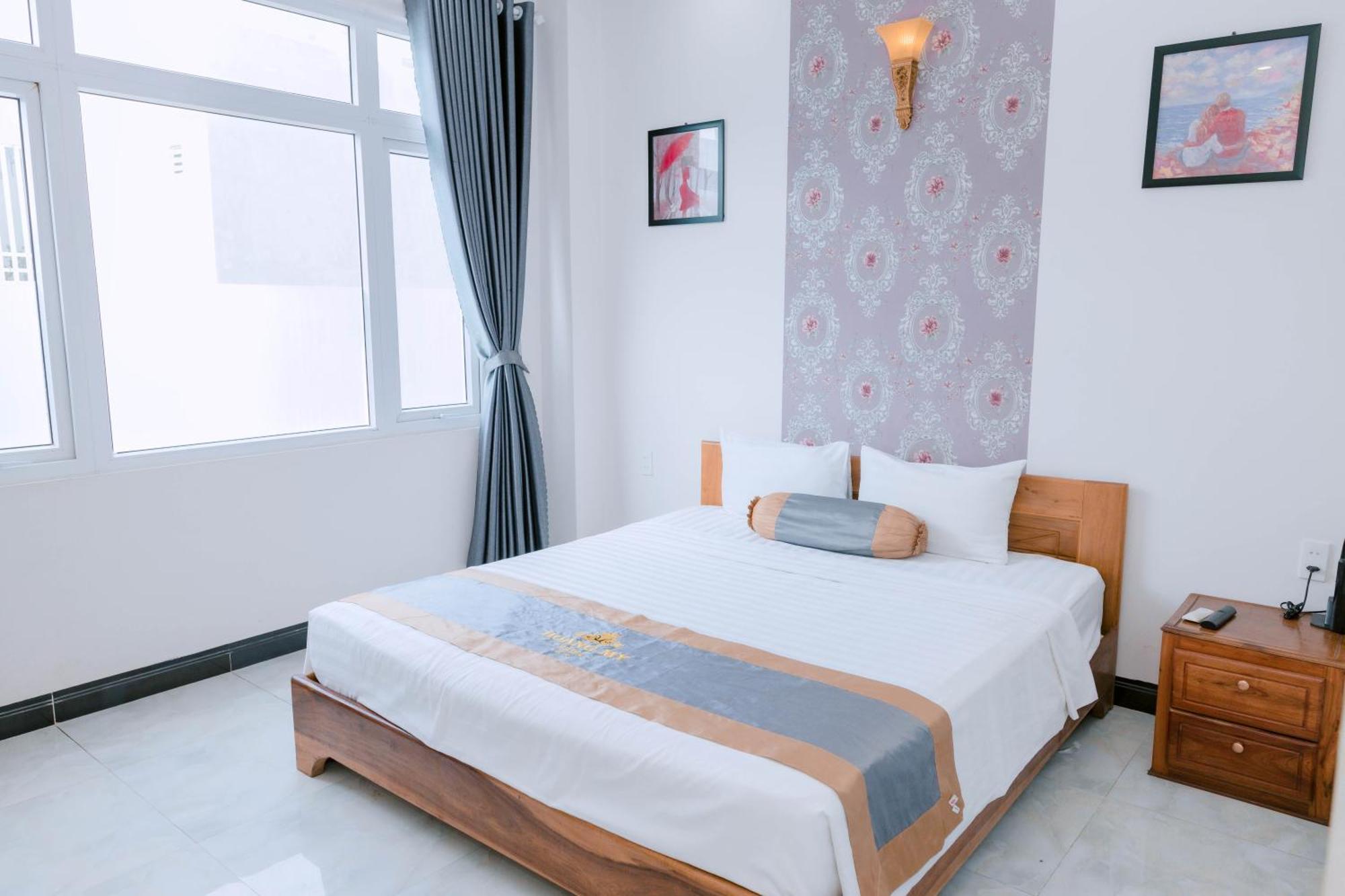 Hoàng My Khách sạn 2*
