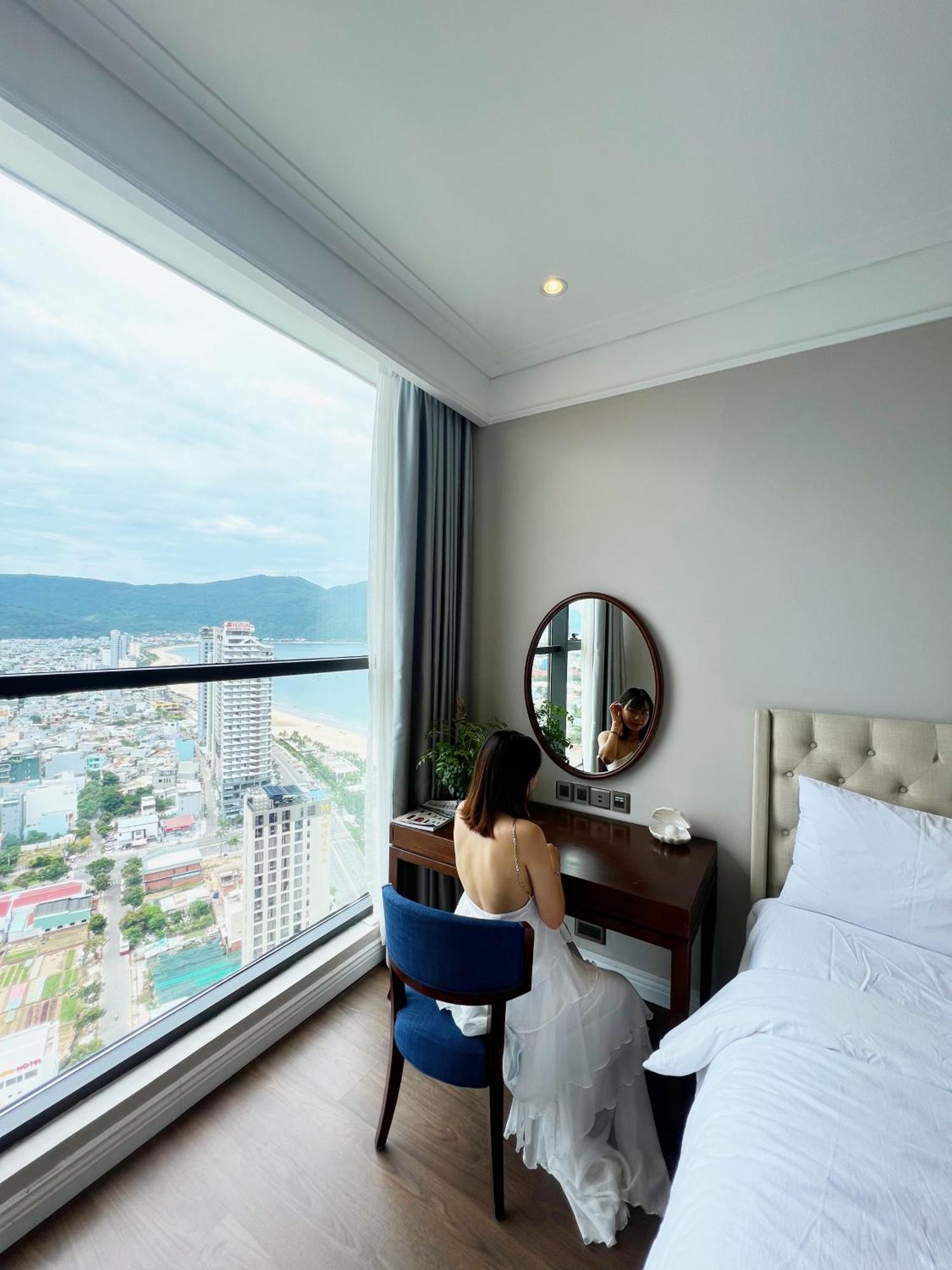 Apartment Luxury - Rooftop Swimming Pool - Front - Hinata