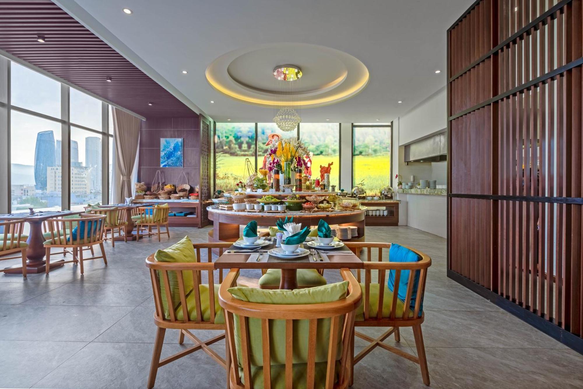 Hotel G8 Luxury And Đà Nẵng