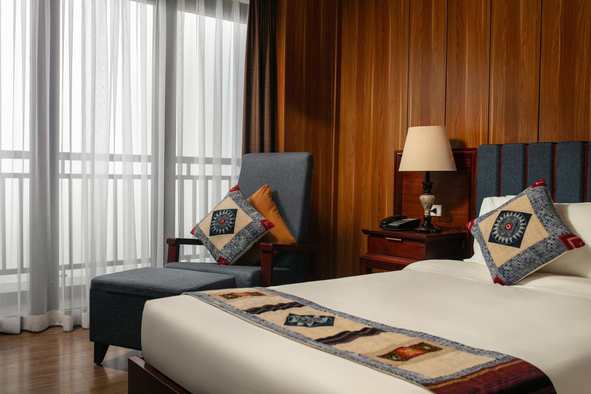 Bamboo Hotel 5*