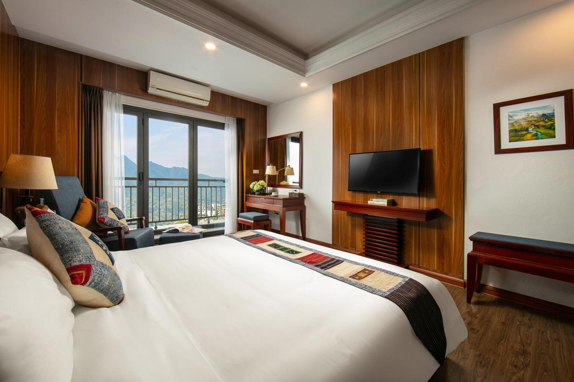 Bamboo Hotel 5*