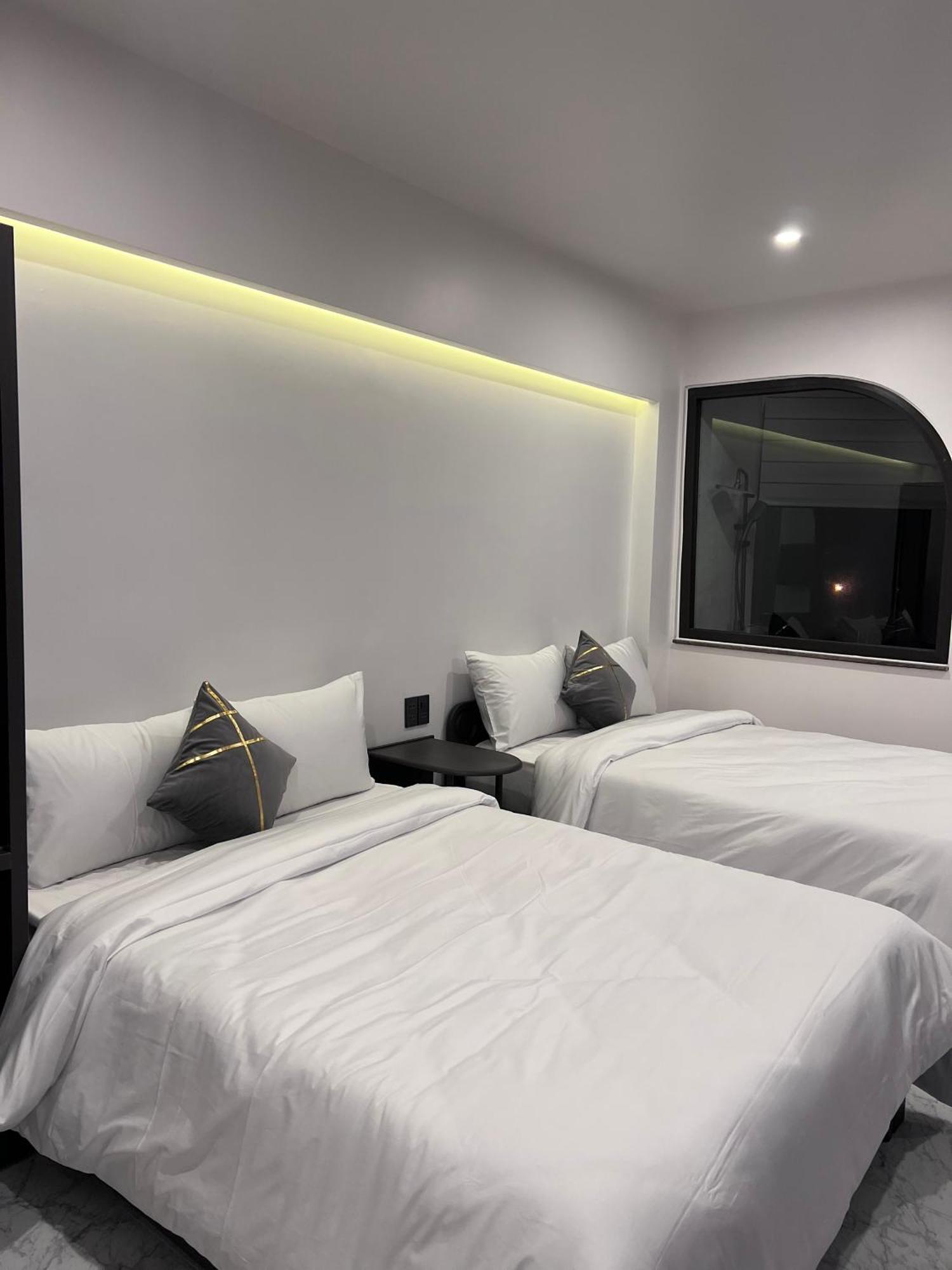 Ht House Hotel *