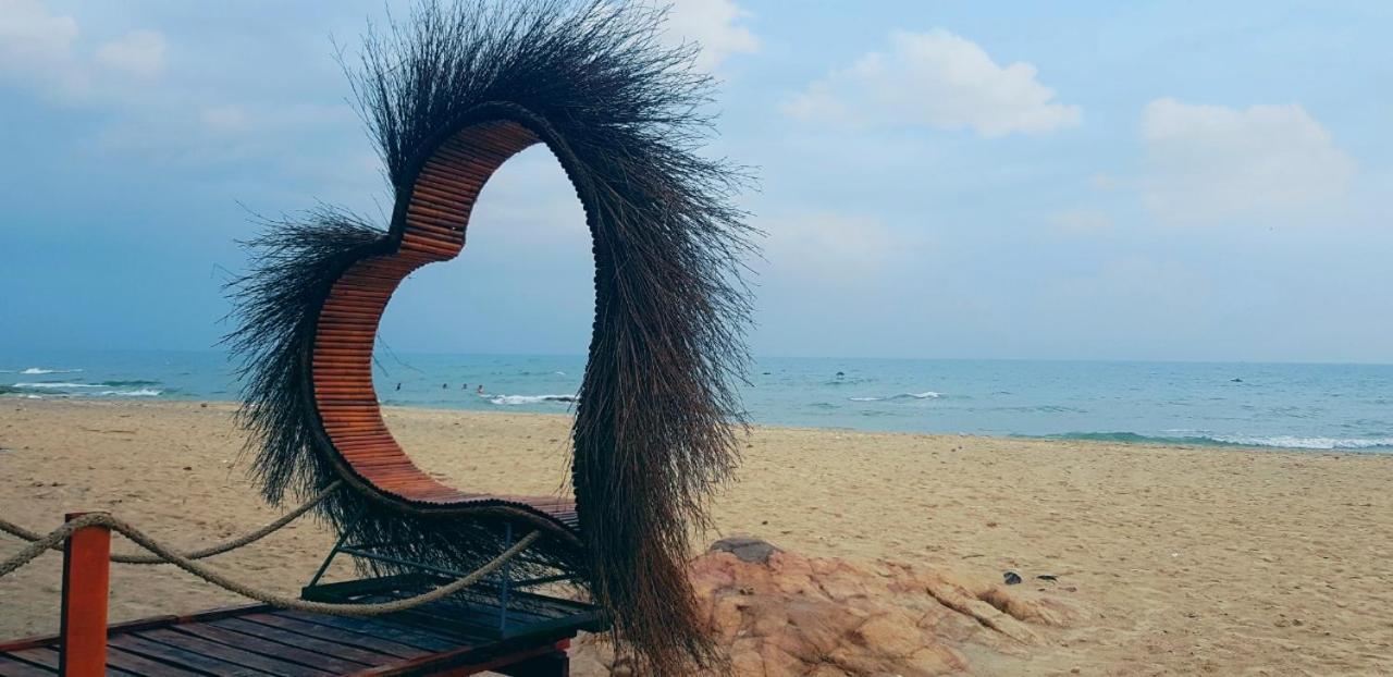 Quoc Hung *