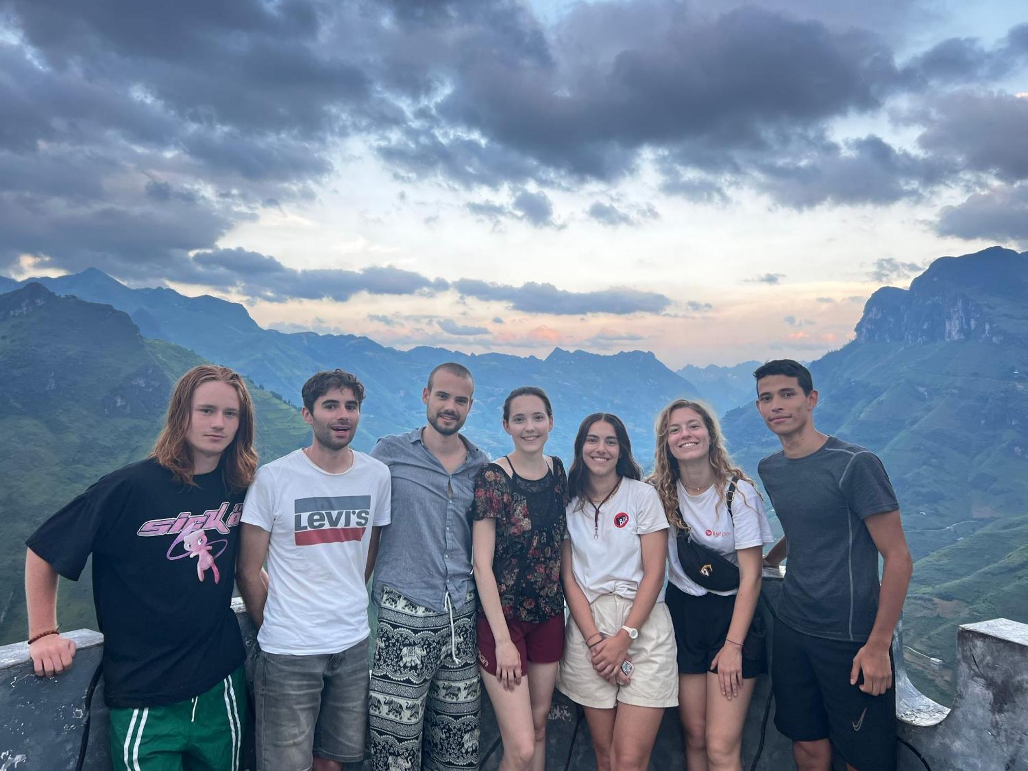 Bed & Breakfast Safari & Motorbikes Ha Giang
