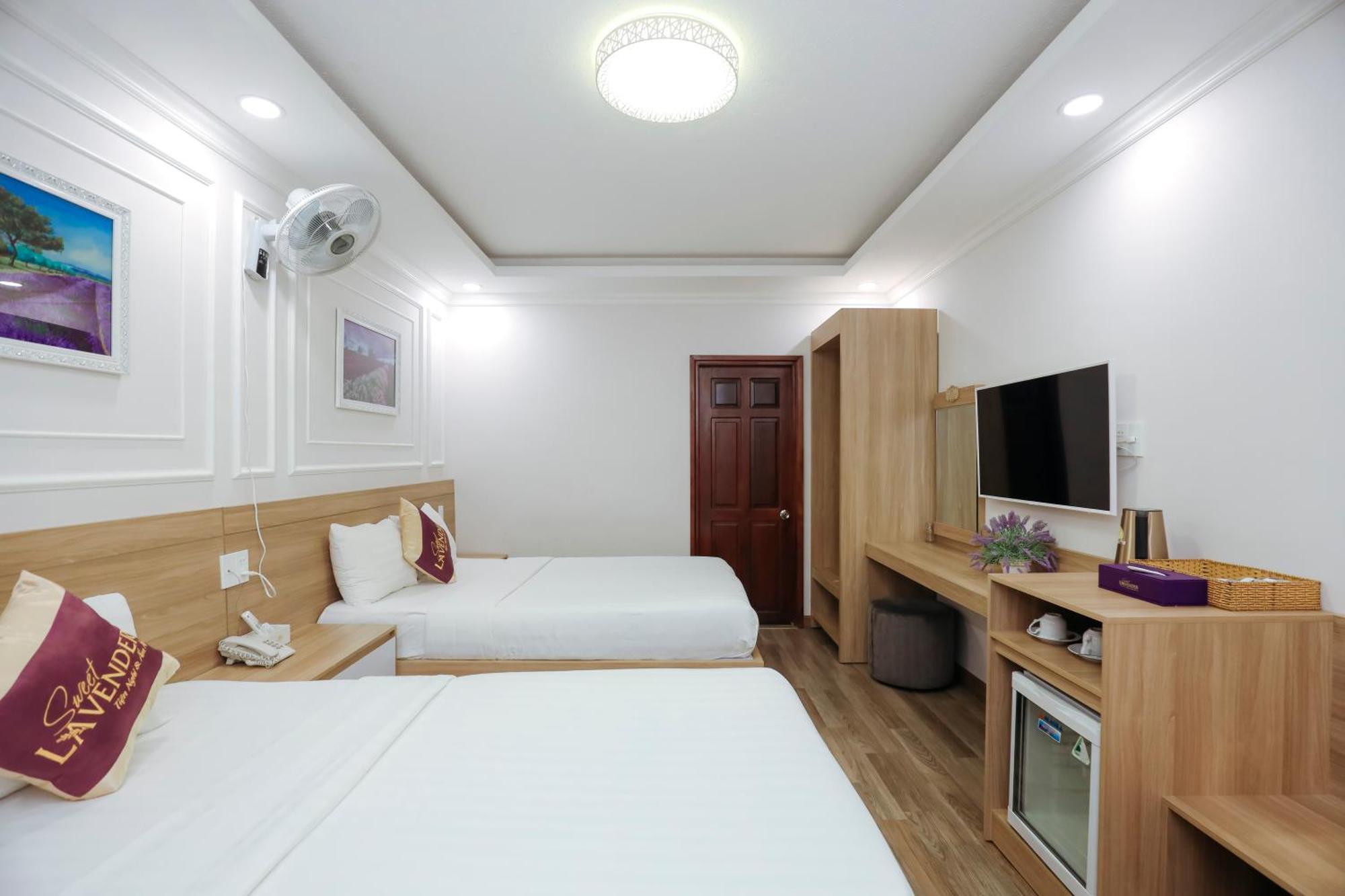 Sweet Lavender & Mini Hotel