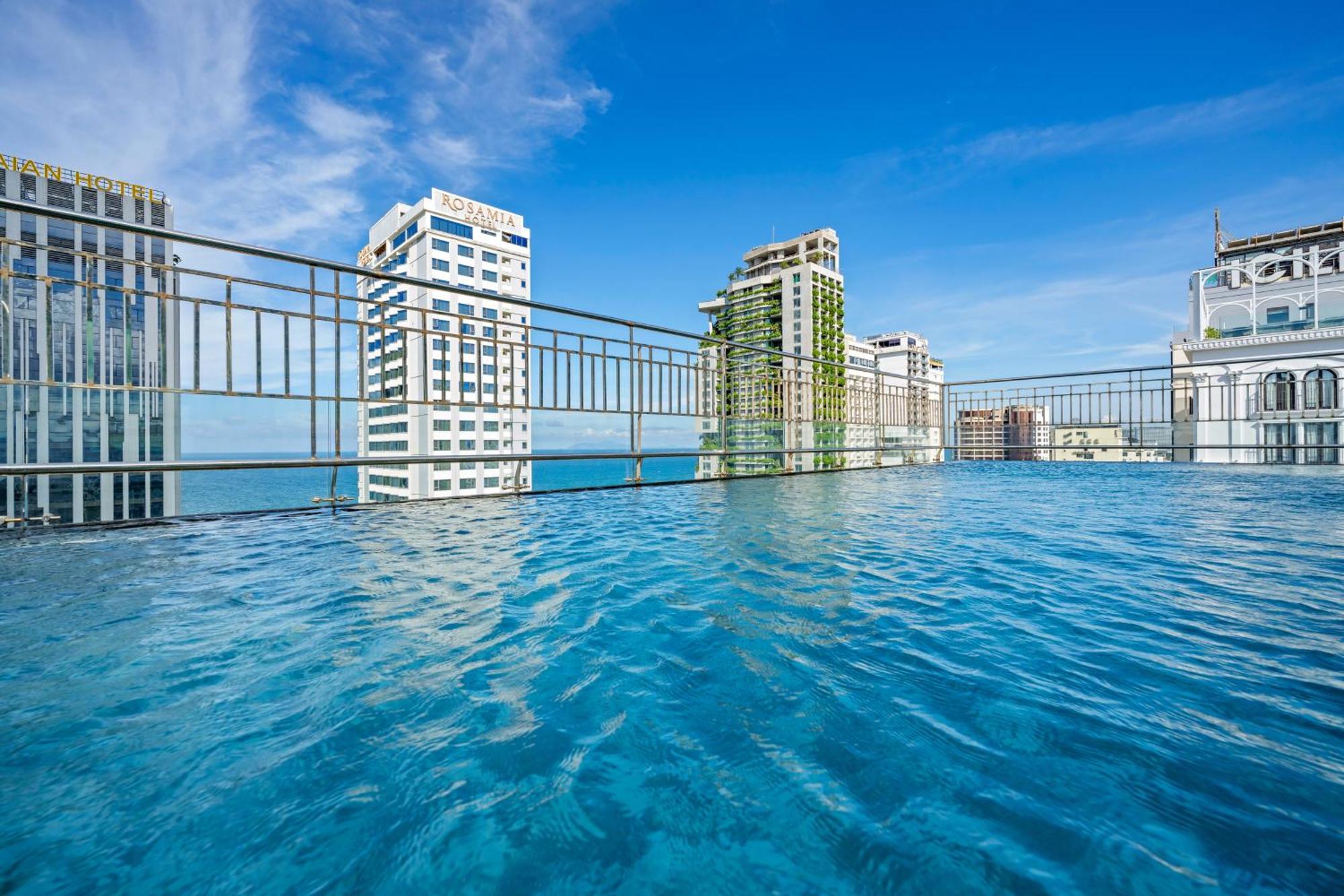 Monalisa Luxury Hotel Da Nang