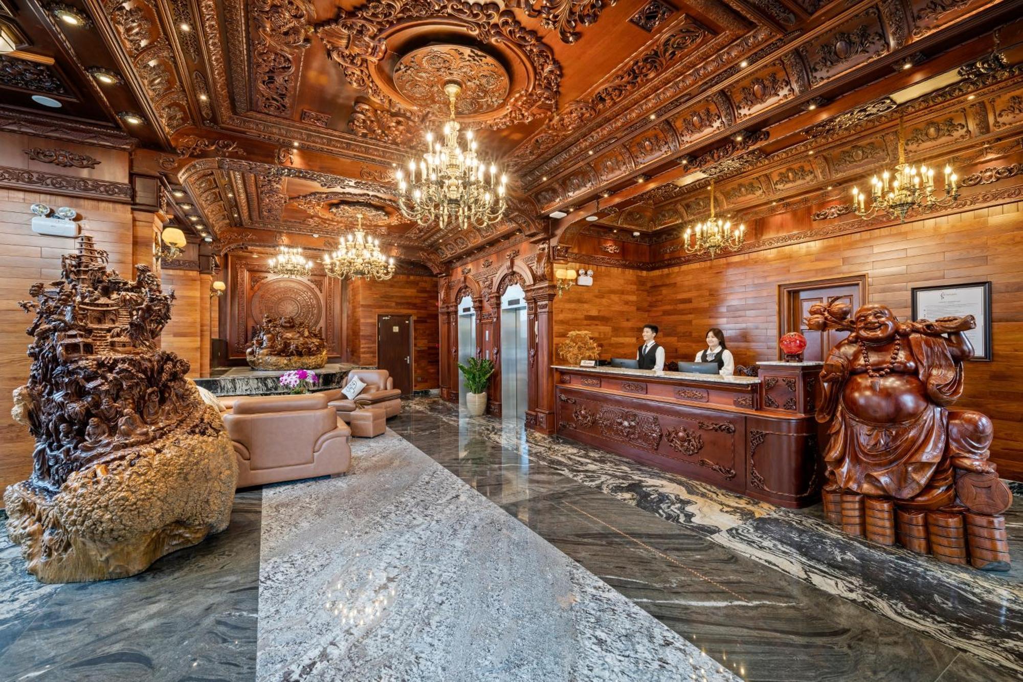 Monalisa Luxury 4* Da Nang
