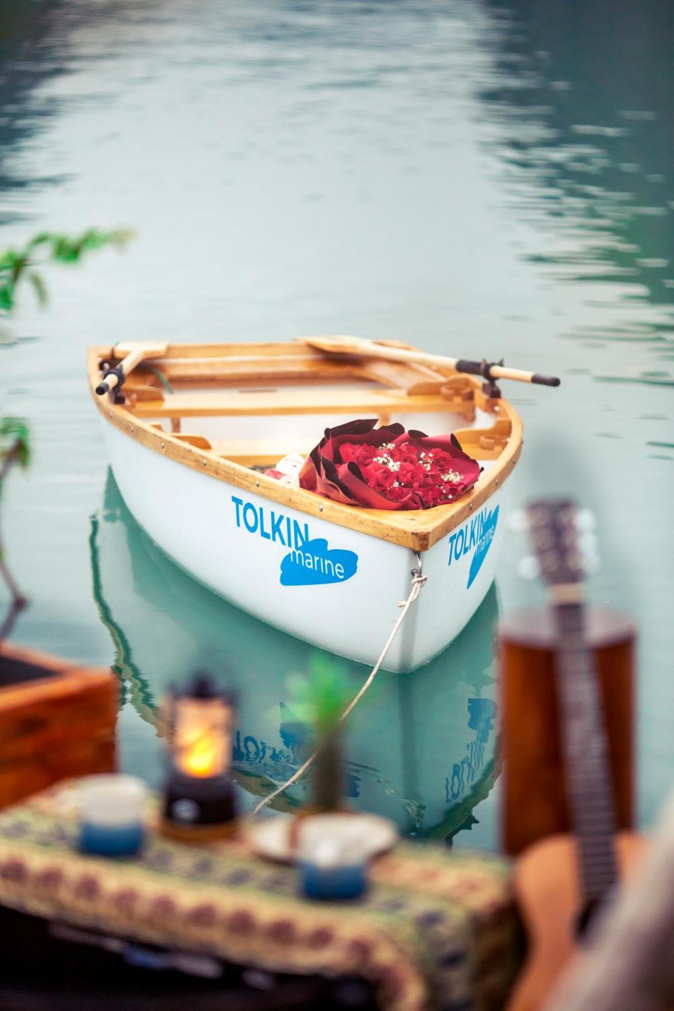 Homestay Lan Ha Floating Dong Khe Sau