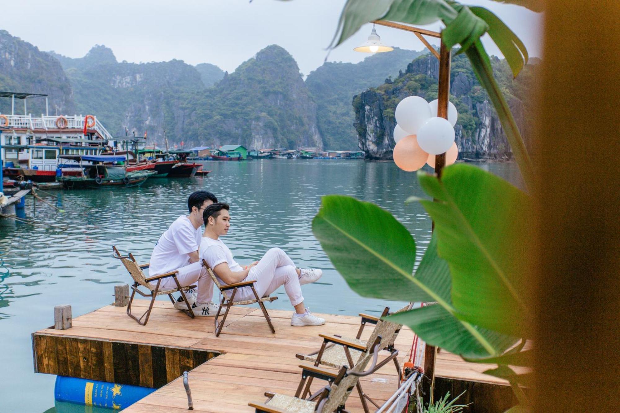 Lan Ha Floating Dong Khe Sau