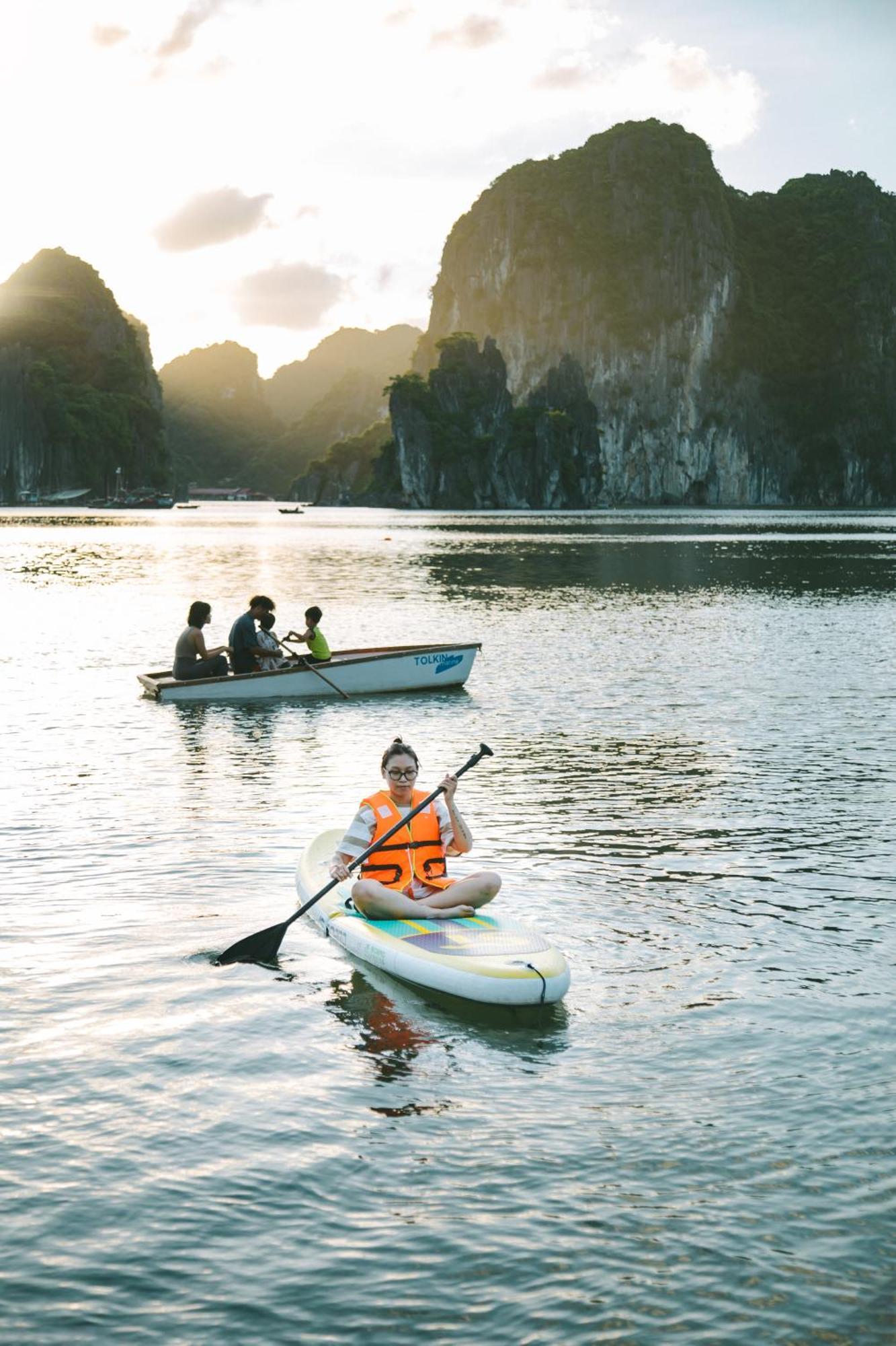 Lan Ha Floating Homestay