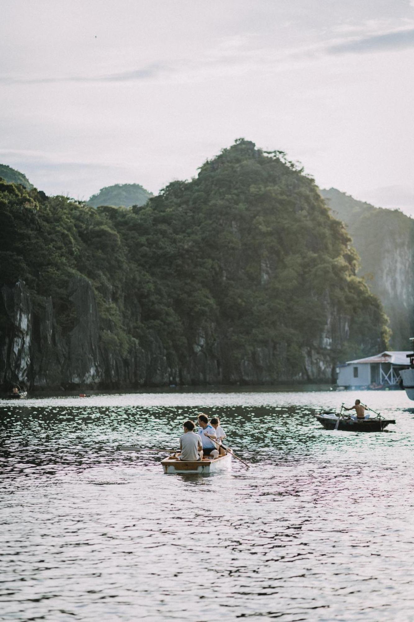 Lan Ha Floating Dong Khe Sau