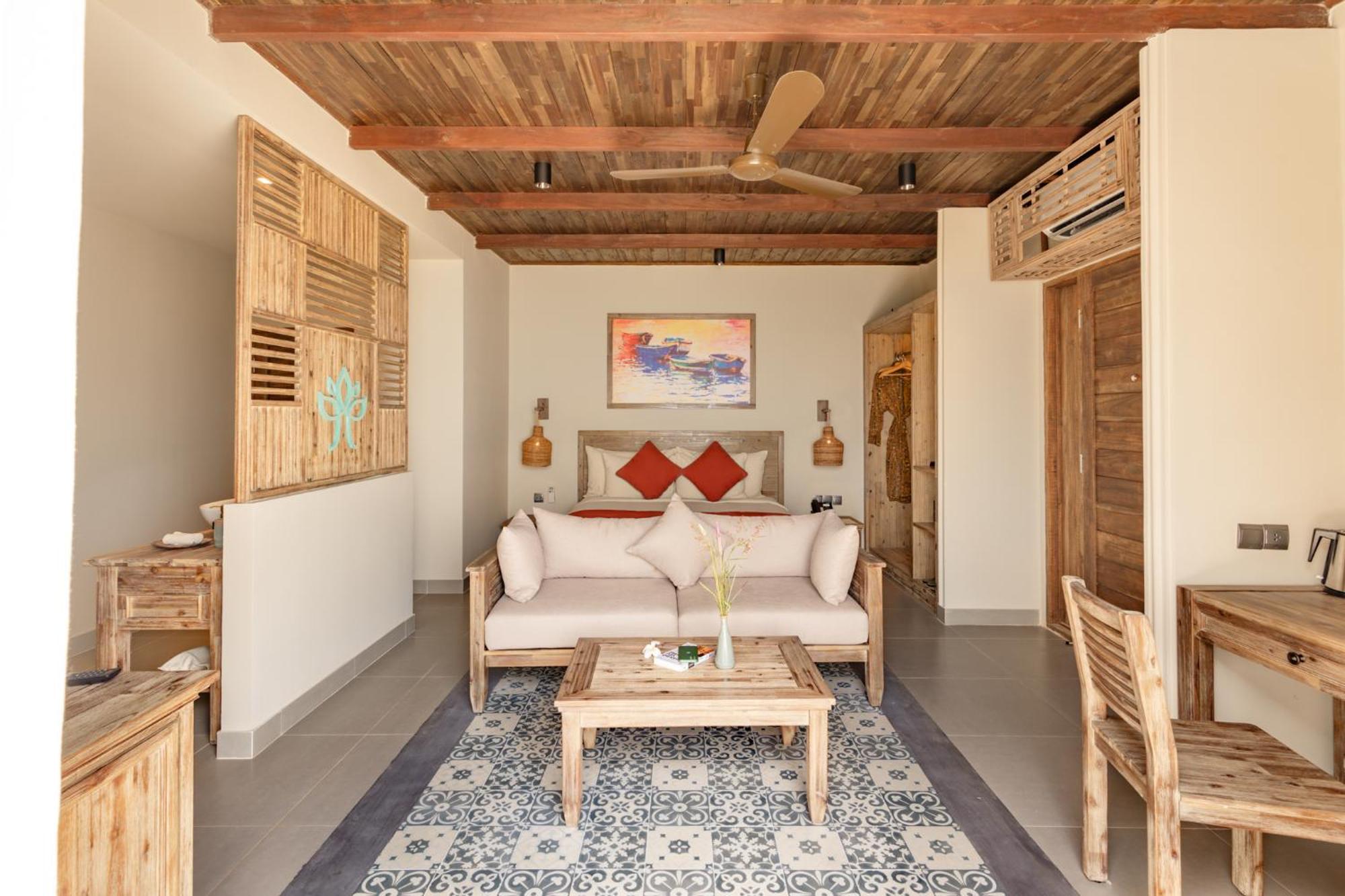 Resort Crown Retreat 4*