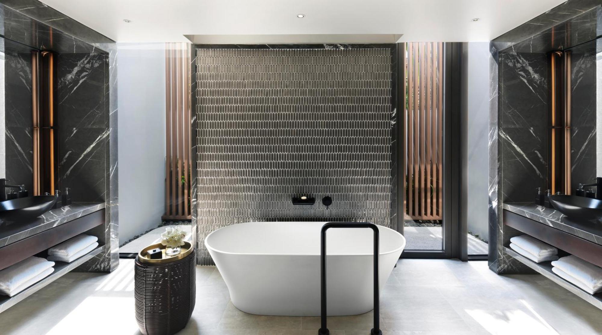 Le Corail, A Gran Melia Nha Trang