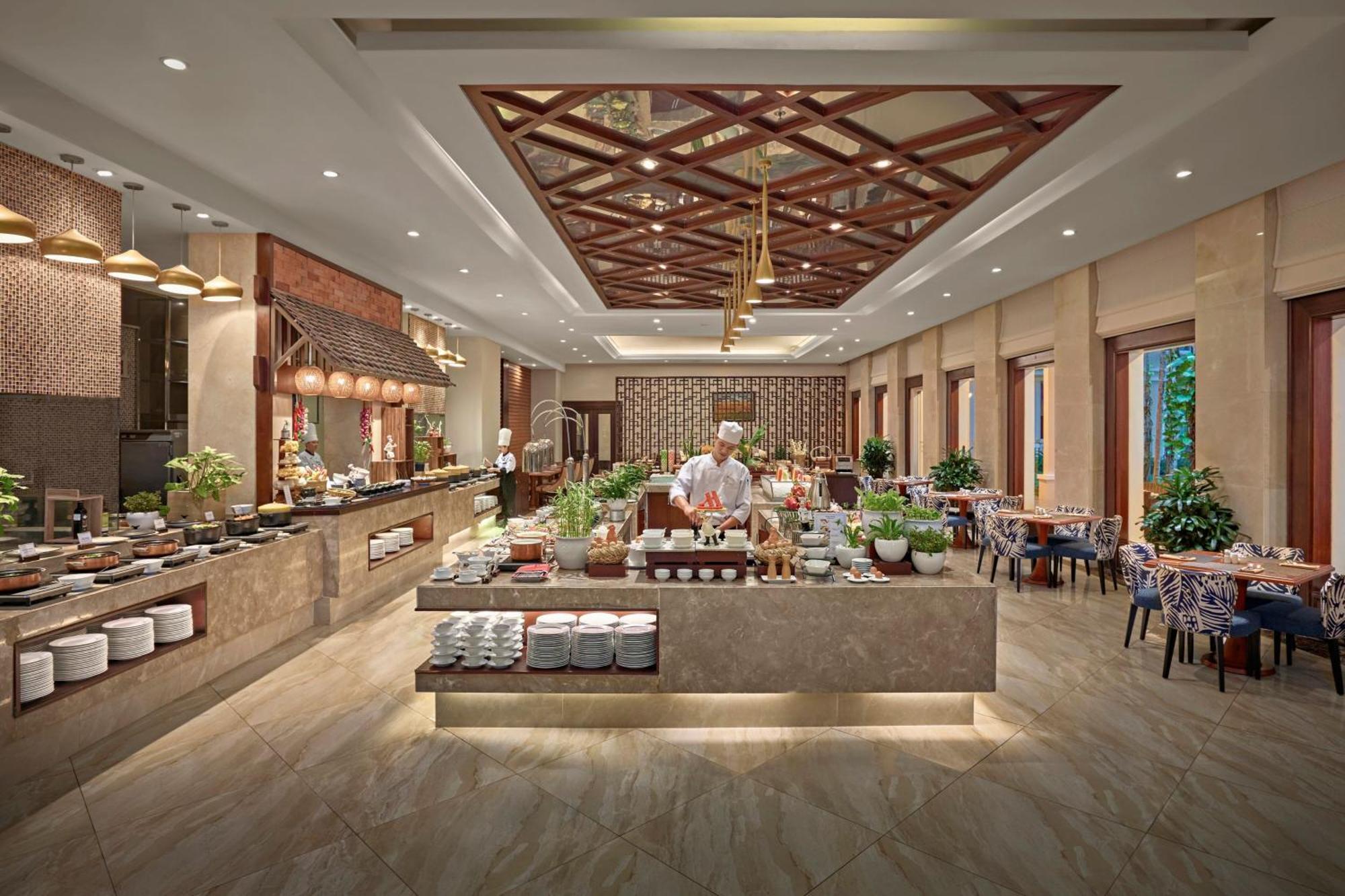 Marriott &