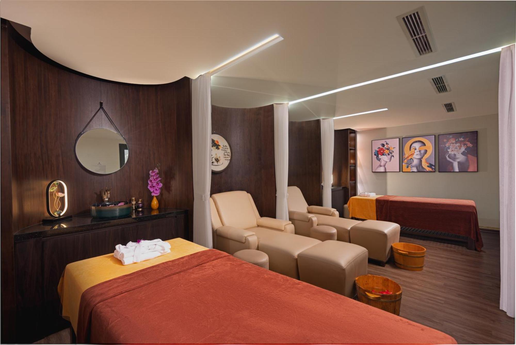 Hotel Grand Fleuve Boutique Hạ Long