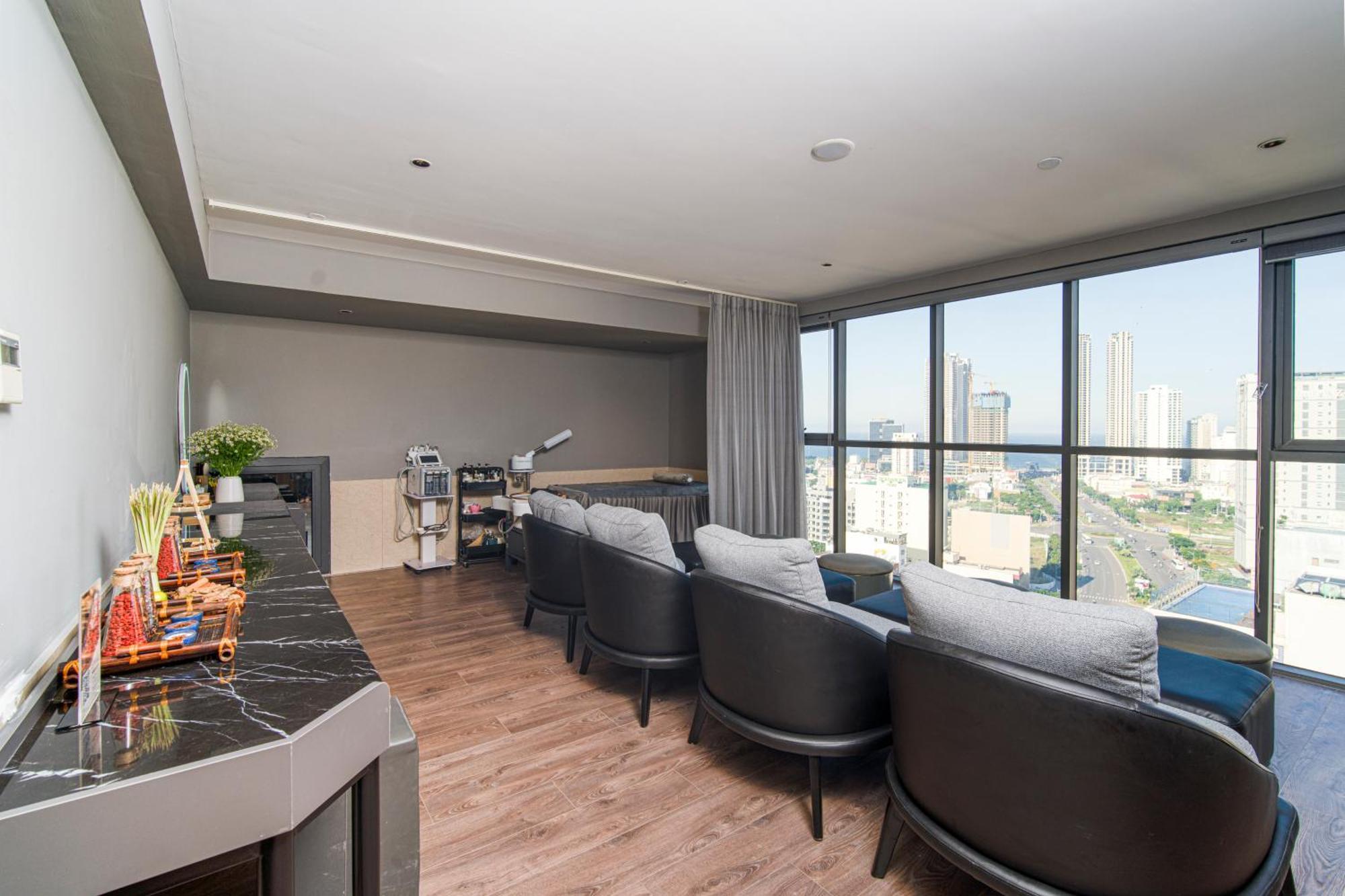 Luxtery & 4* Đà Nẵng