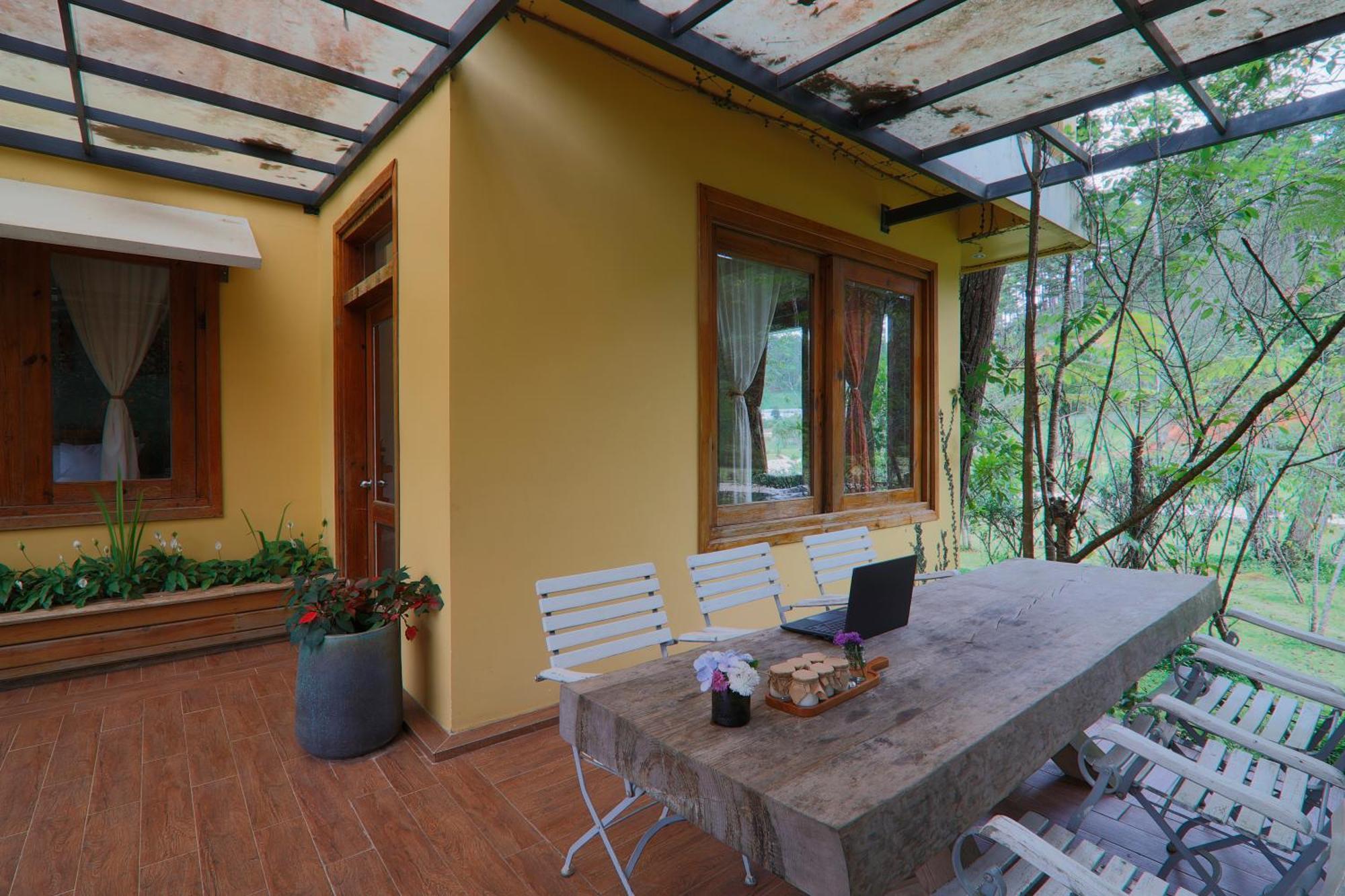 Hotel Laan Retreat-dalat 2*