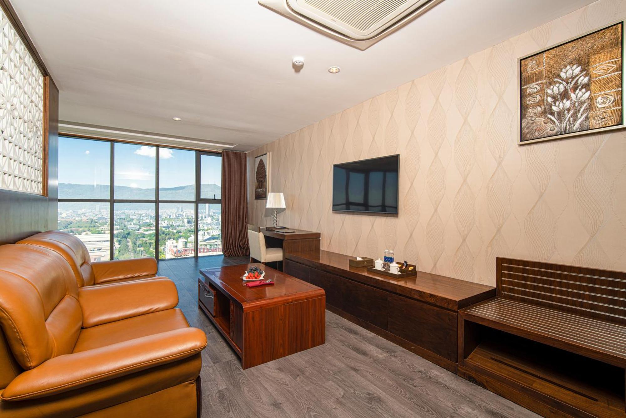 Hotel Luxtery & Đà Nẵng