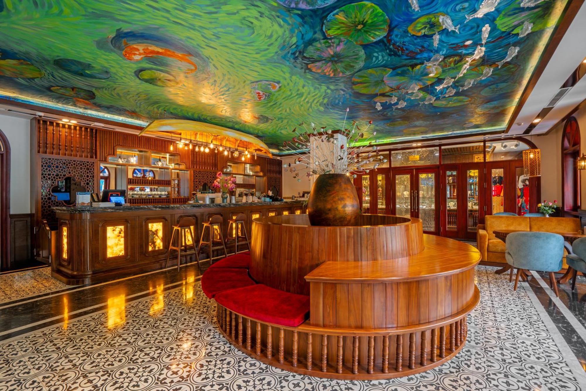 Grand Fleuve Boutique Hotel Hạ Long