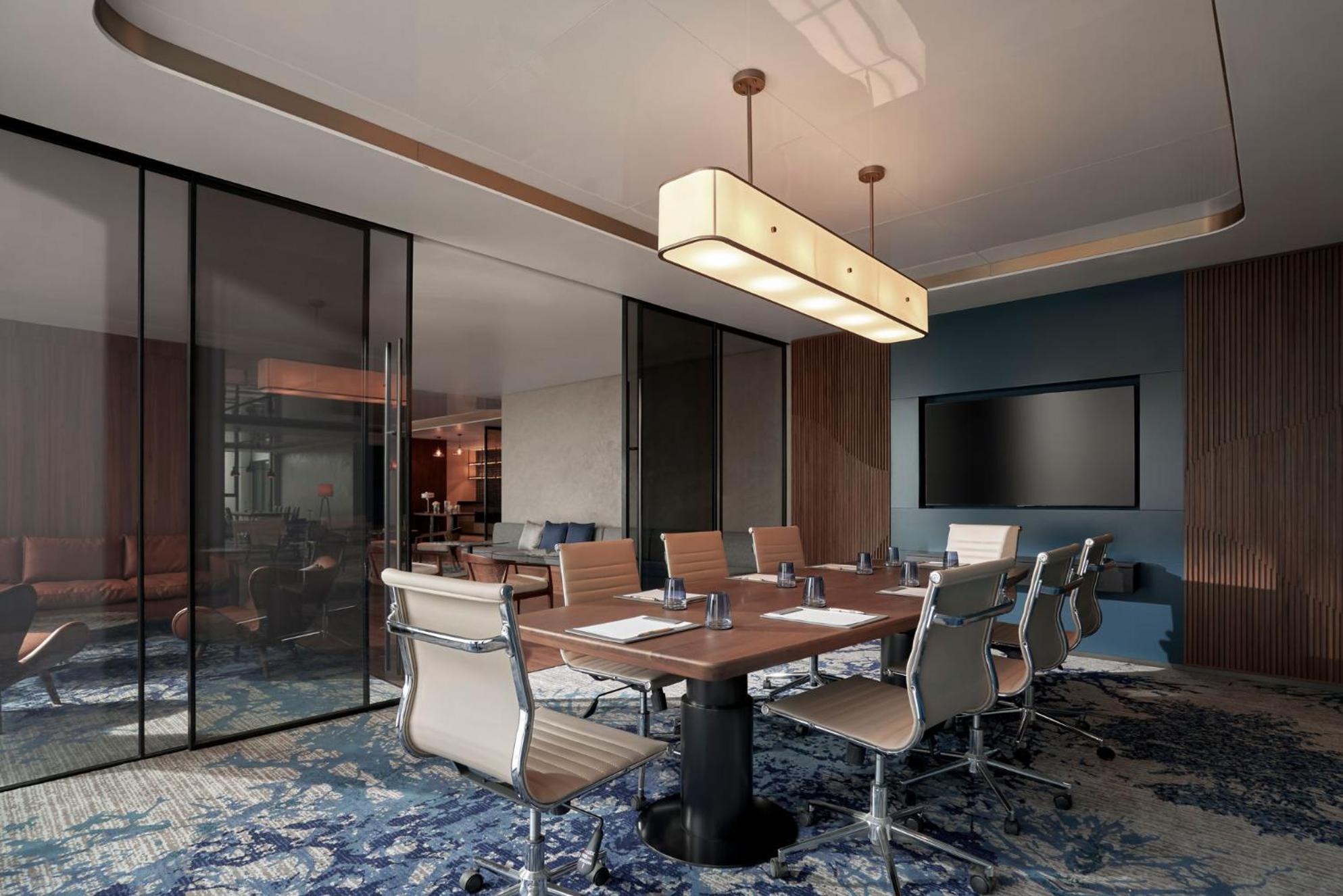 Hotel The Yacht By Dc Ha Long