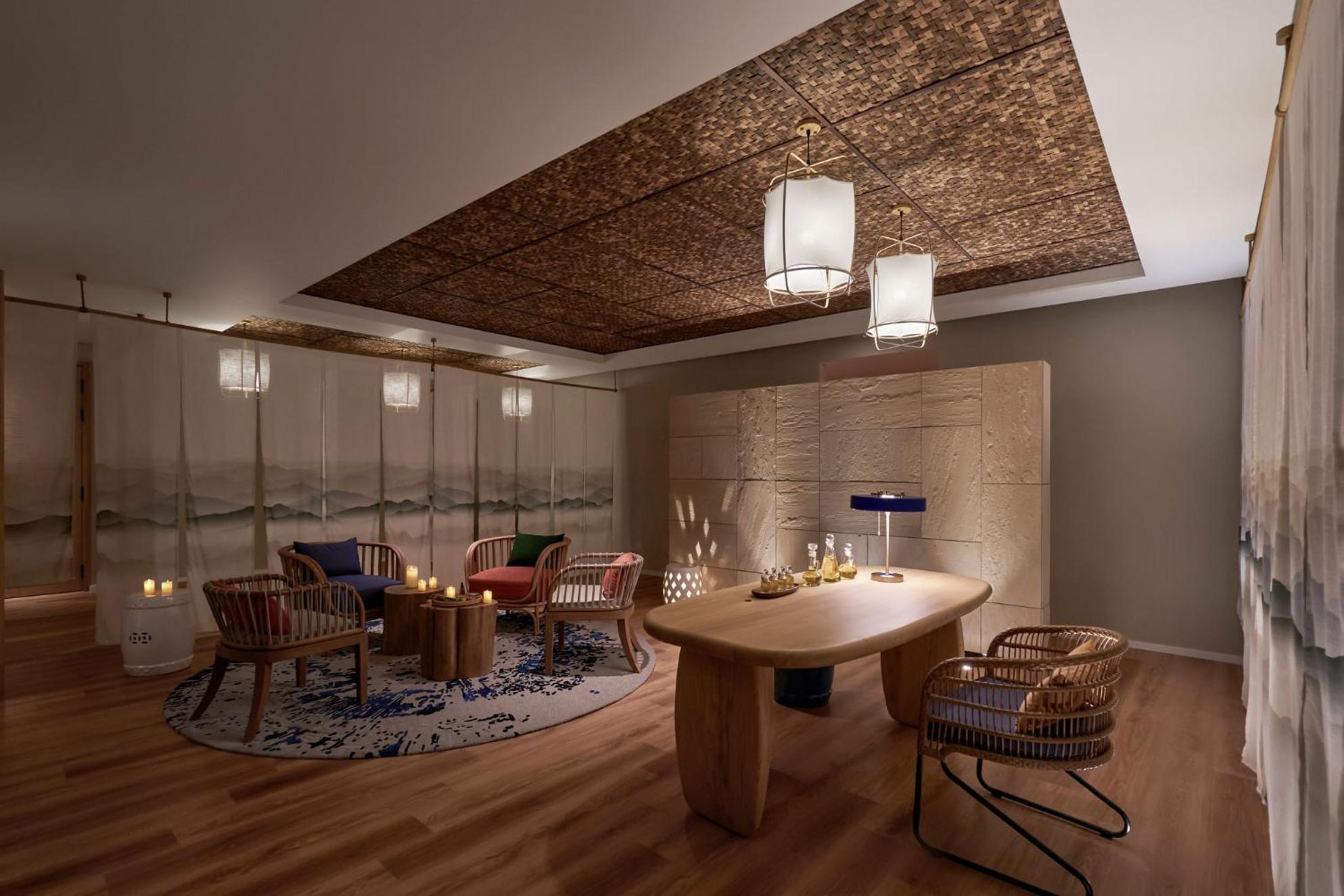 Hotel The Yacht By Dc Ha Long