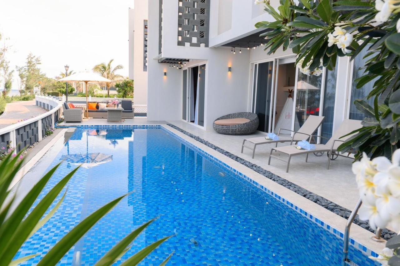 Oceanami & Club Long At 1, 3, 4 Bedroom & 5, 6 Bedroom Beachfront Private Pool *