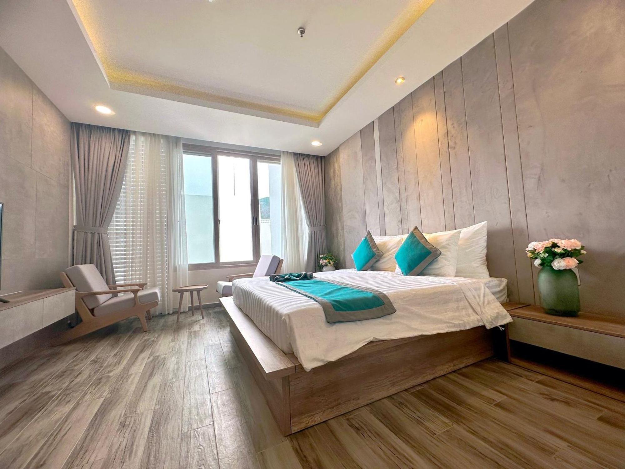 Oceanami & Club Long At 1, 3, 4 Bedroom & 5, 6 Bedroom Beachfront Private Pool Villa