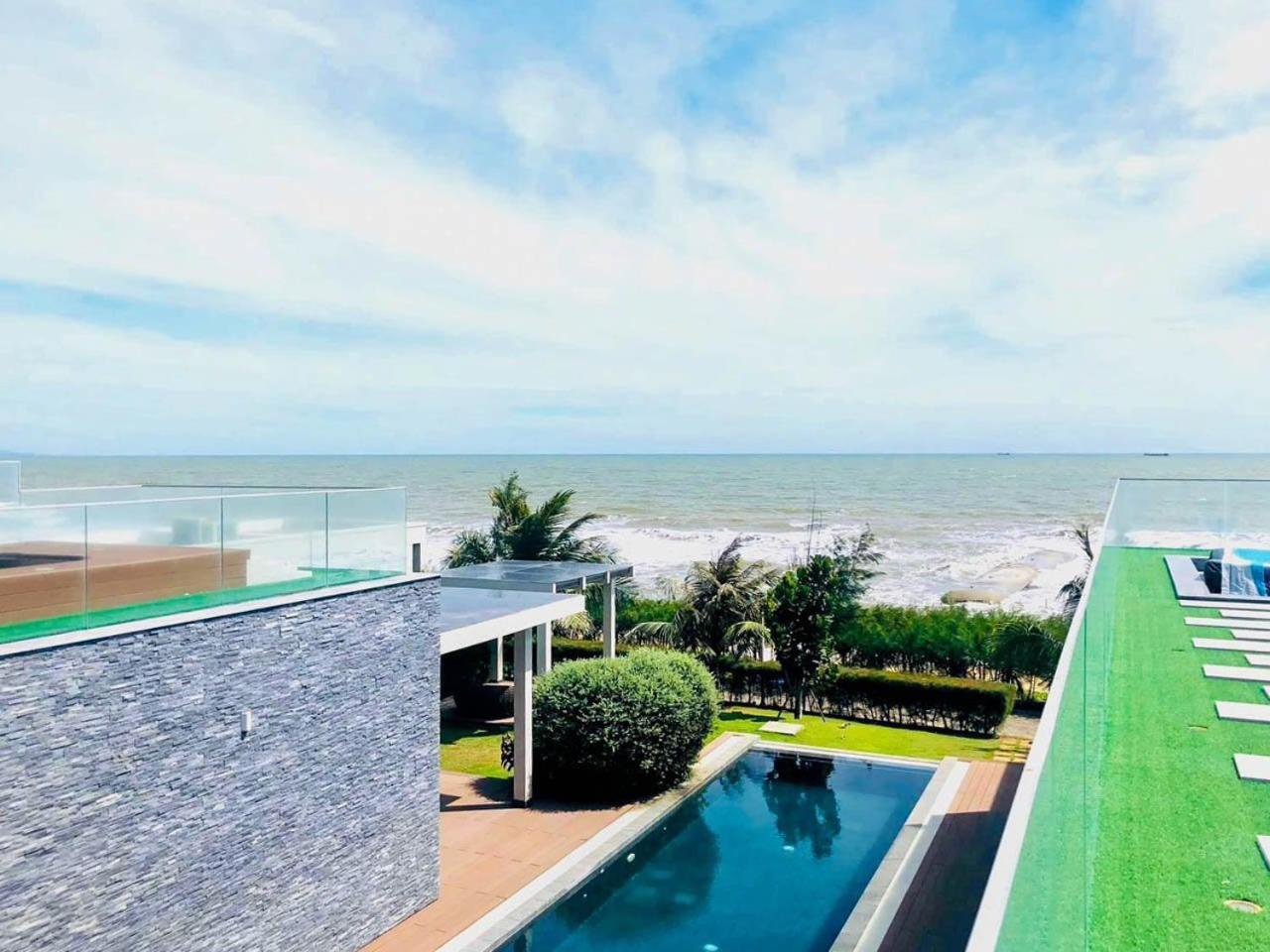 Villa Oceanami & Club Long At 1, 3, 4 Bedroom & 5, 6 Bedroom Beachfront Private Pool Long Hai
