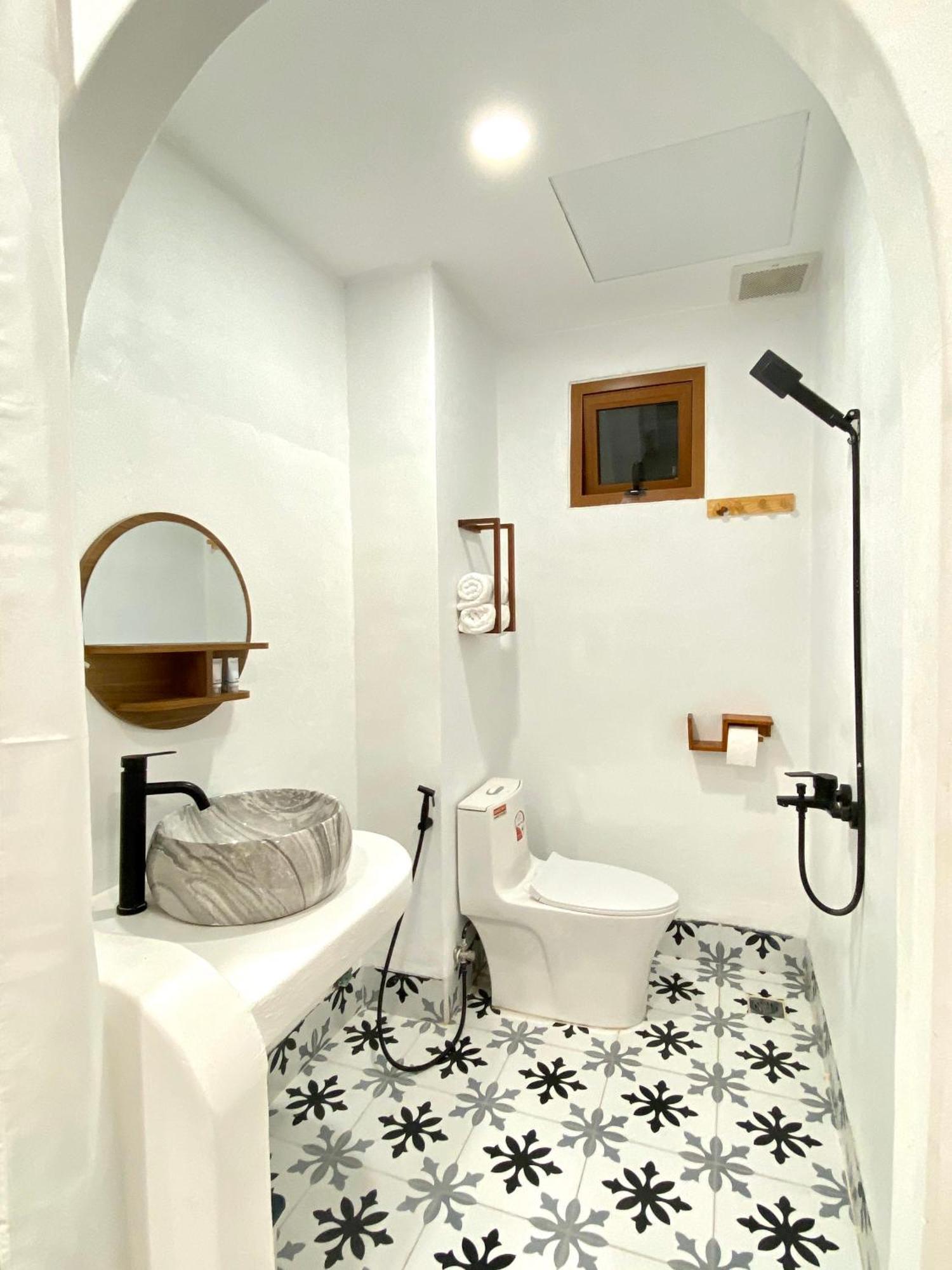 Vya Hue Guest house *