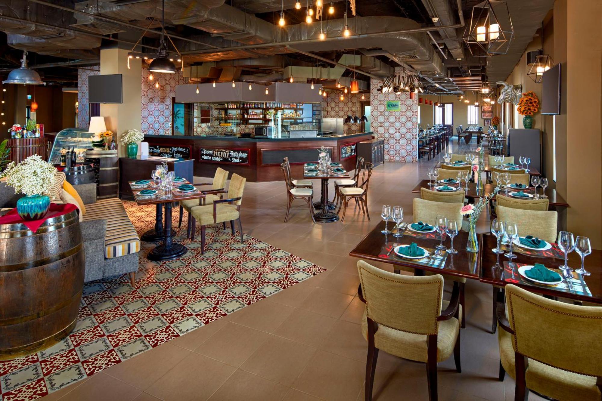 Mercure French Village Bana Hills Hotel Đà Nẵng