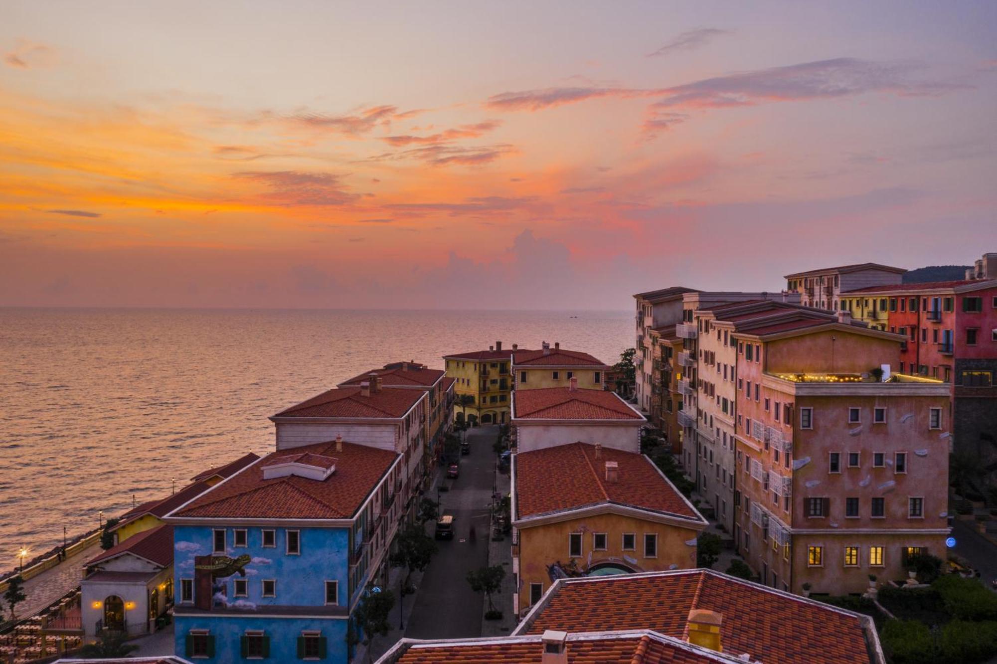 Sunset Bay Retreat Hotel 3*