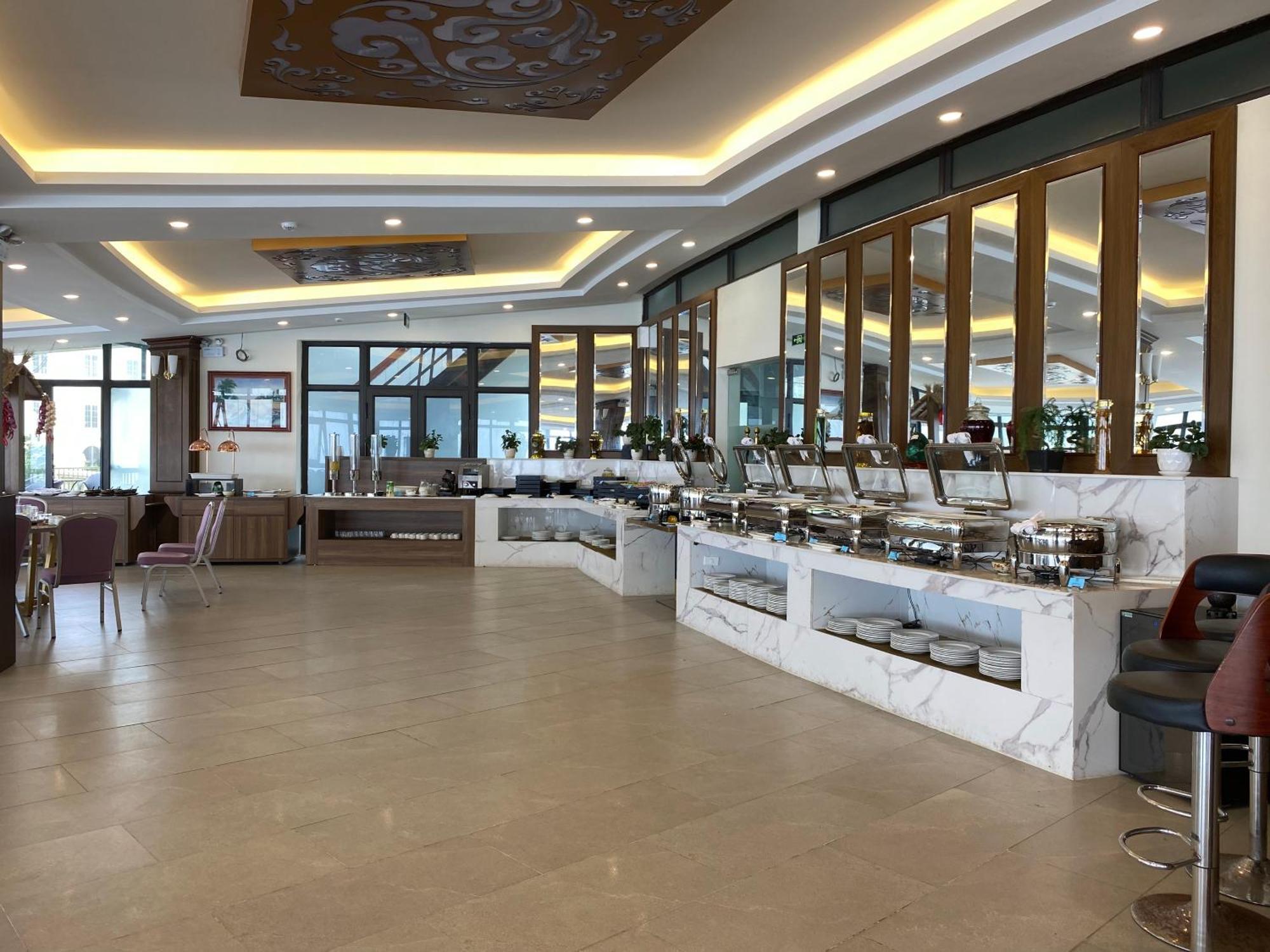 Heaven Gate O Quy Ho Hotel 4*